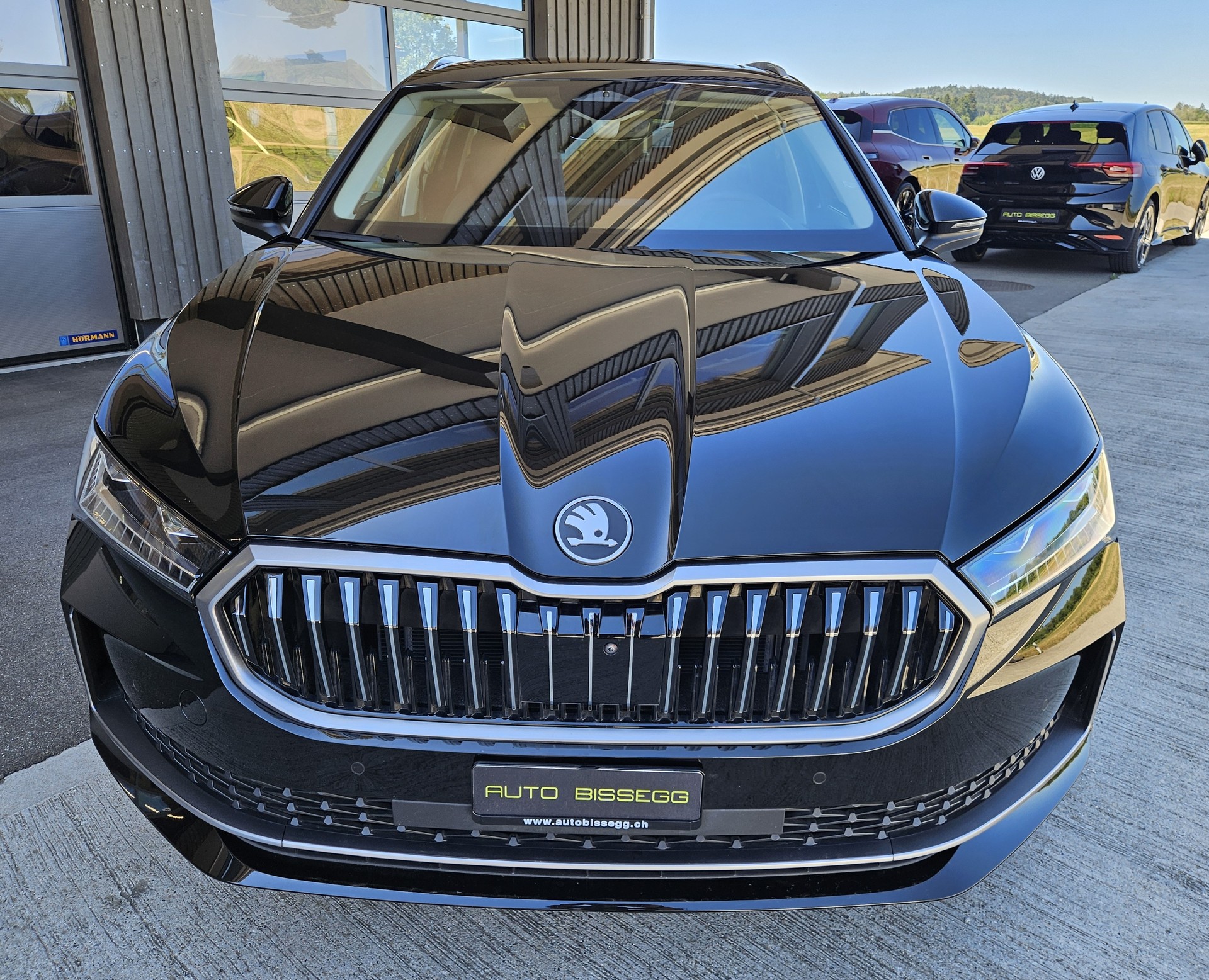 SKODA Superb Combi 2.0 TDi L&K 4x4 DSG mit Anhängerkupplung - 2