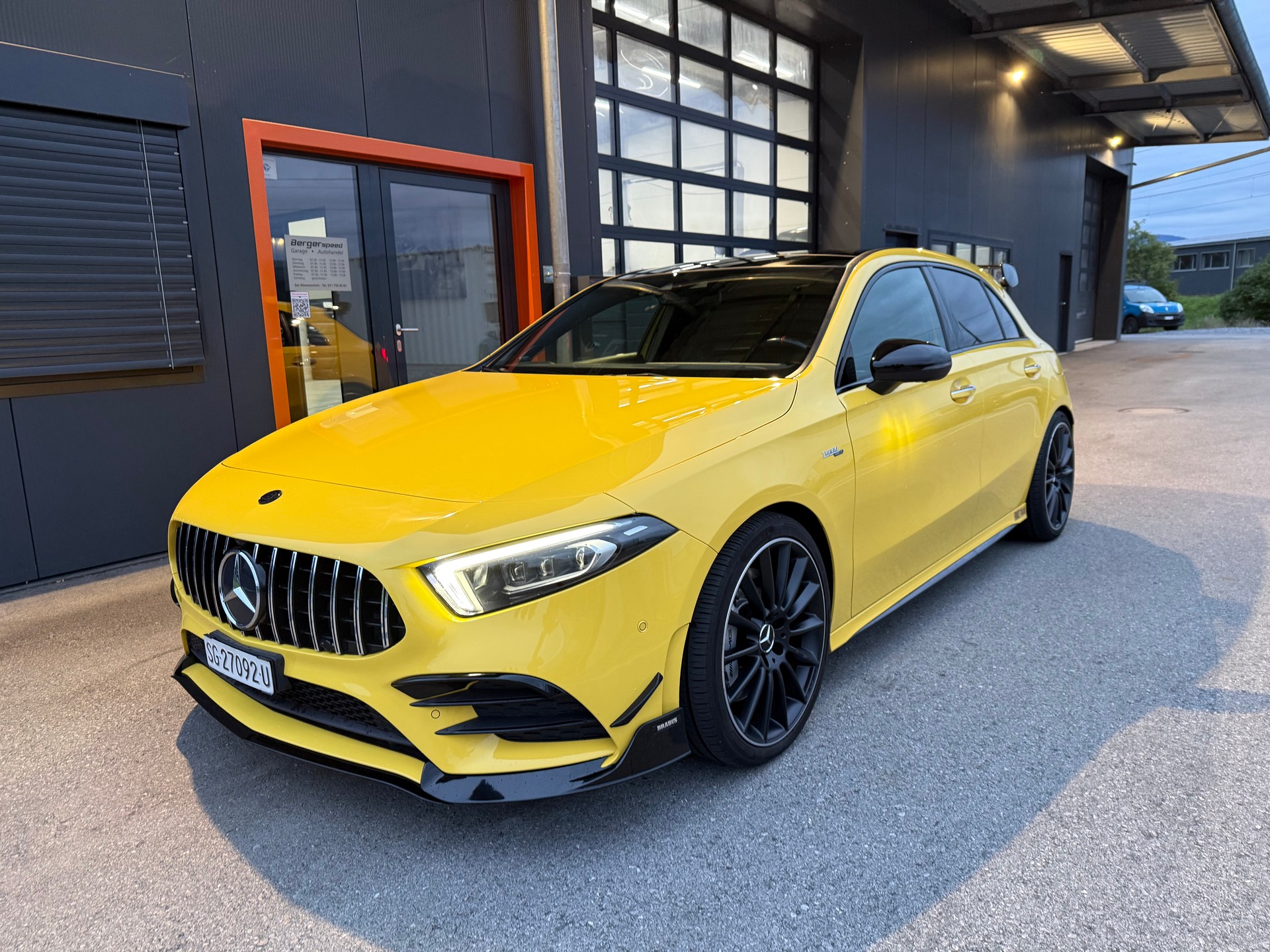 MERCEDES-BENZ A 35 AMG 4Matic Speedshift - 5