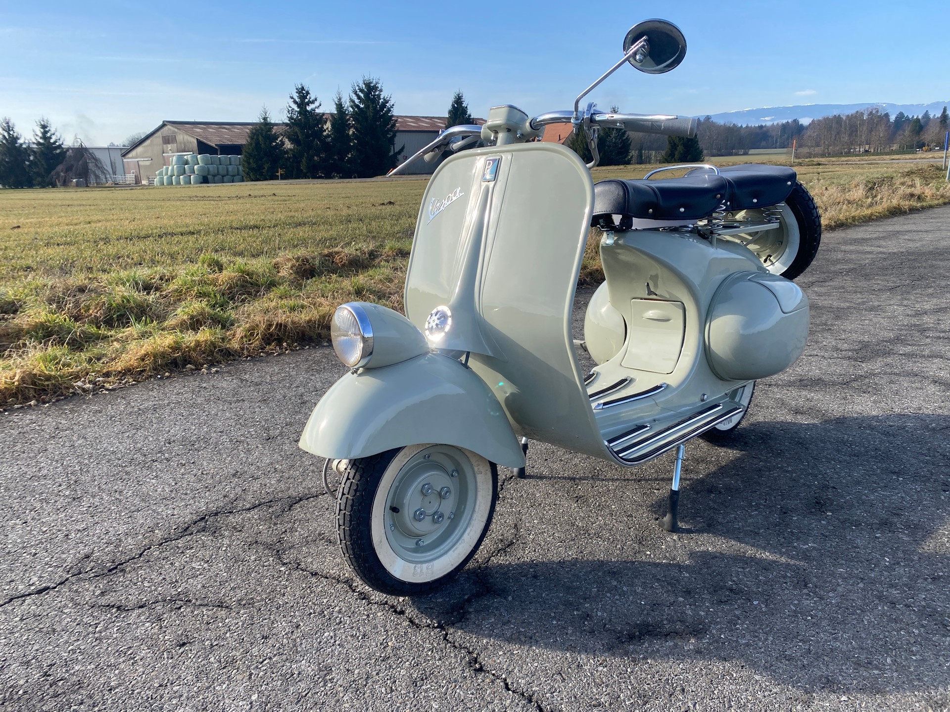 PIAGGIO VESPA 125 VM1T Faro Basso " Etat concours "