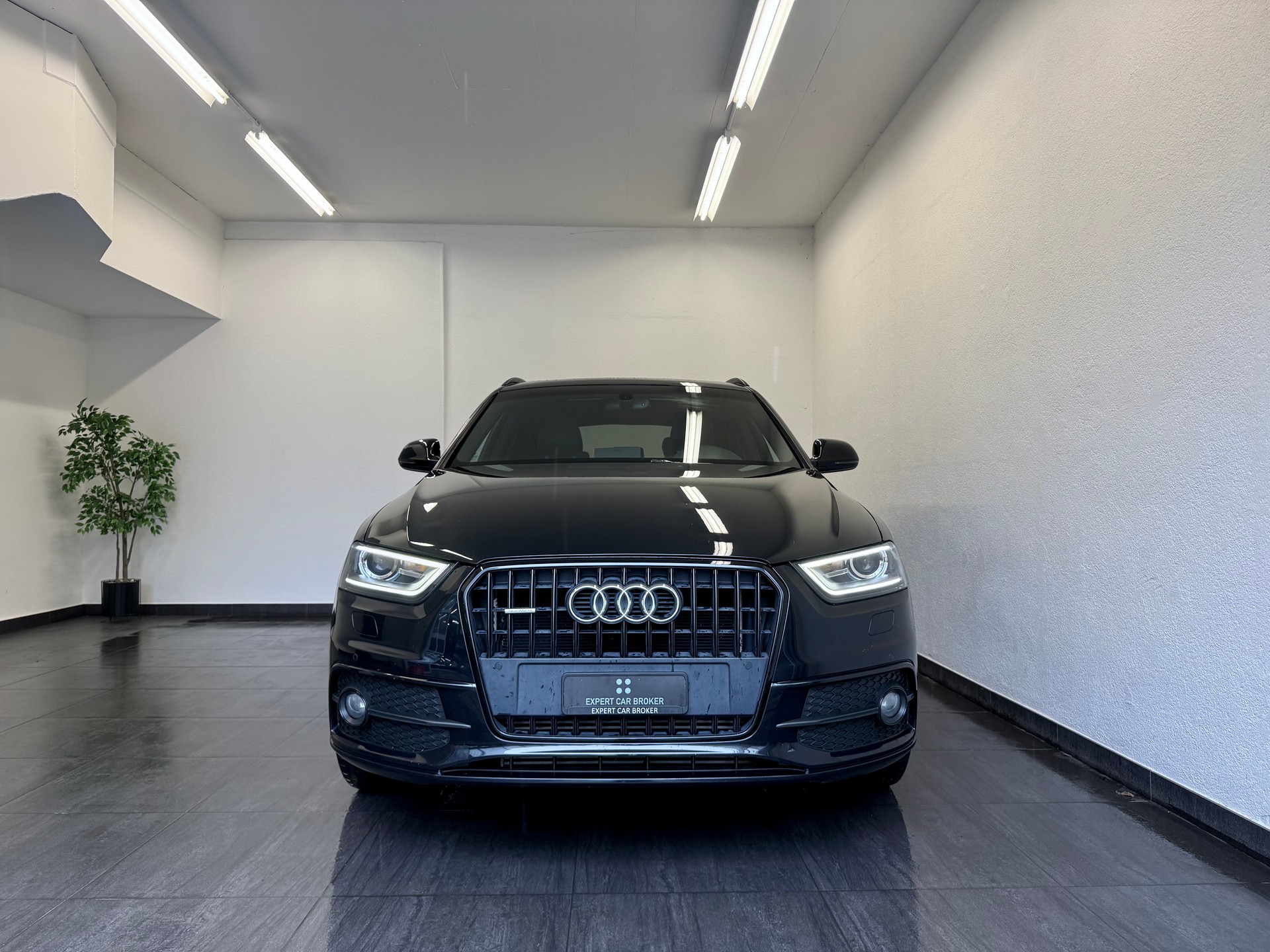 AUDI Q3 2.0 TDI quattro S-tronic - 4