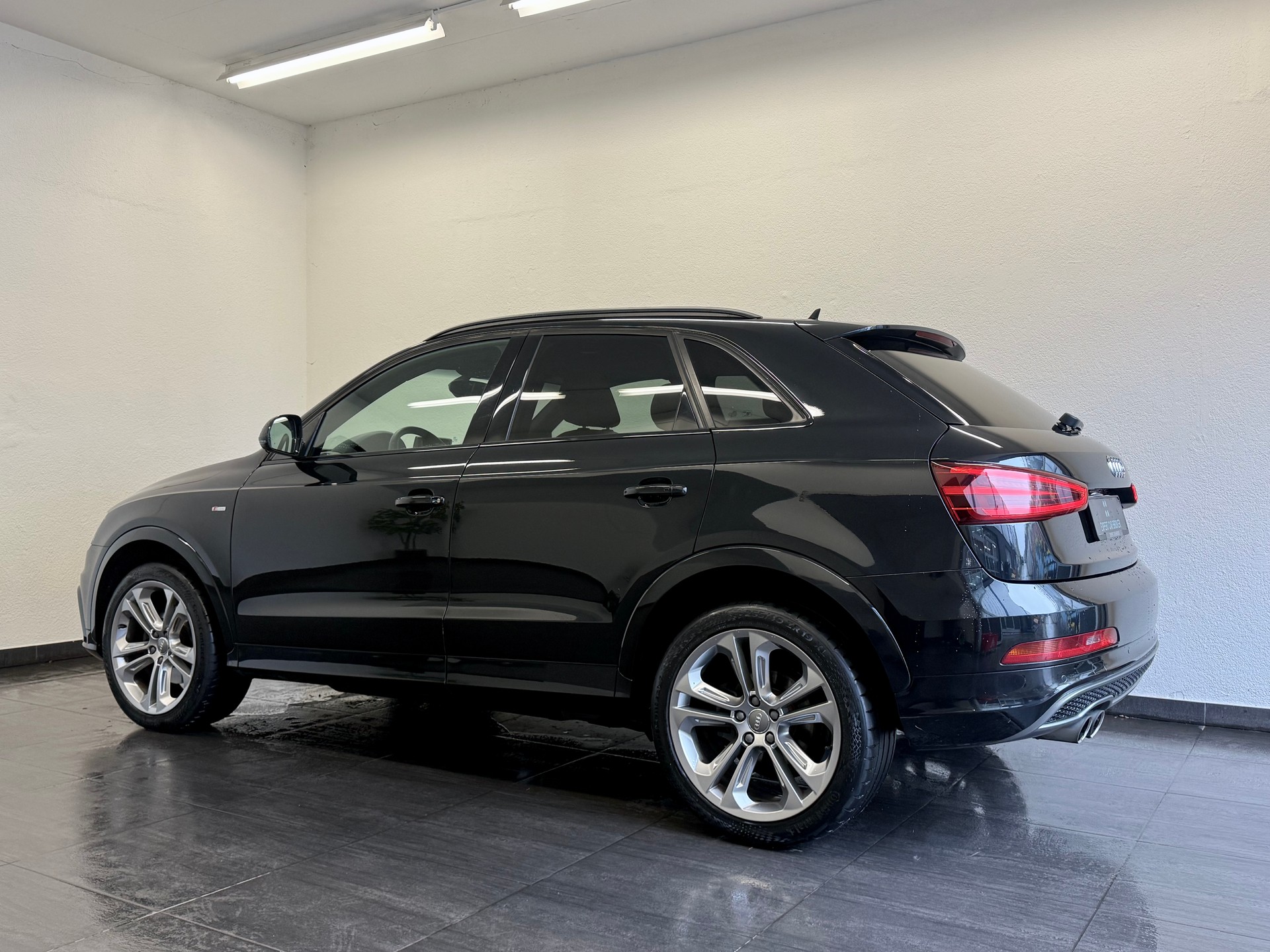 AUDI Q3 2.0 TDI quattro S-tronic - 8