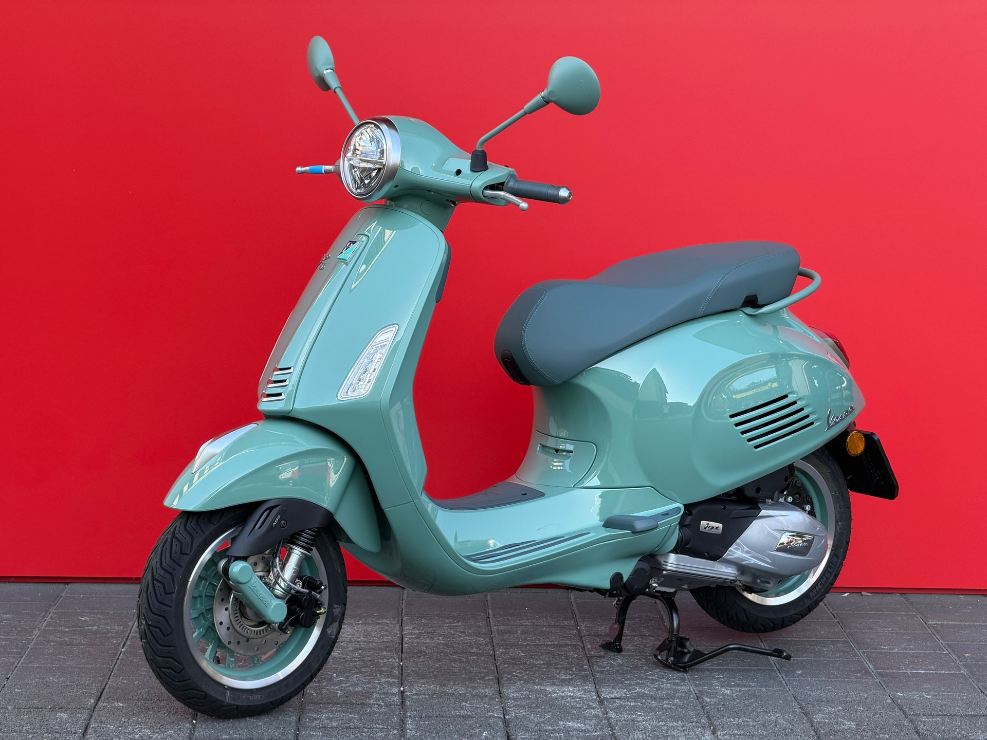 PIAGGIO Vespa Primavera 125 80th ABS E5+ - 8