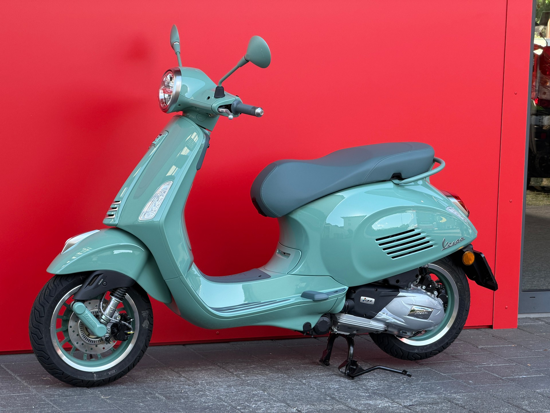 PIAGGIO Vespa Primavera 125 80th ABS E5+ - 14