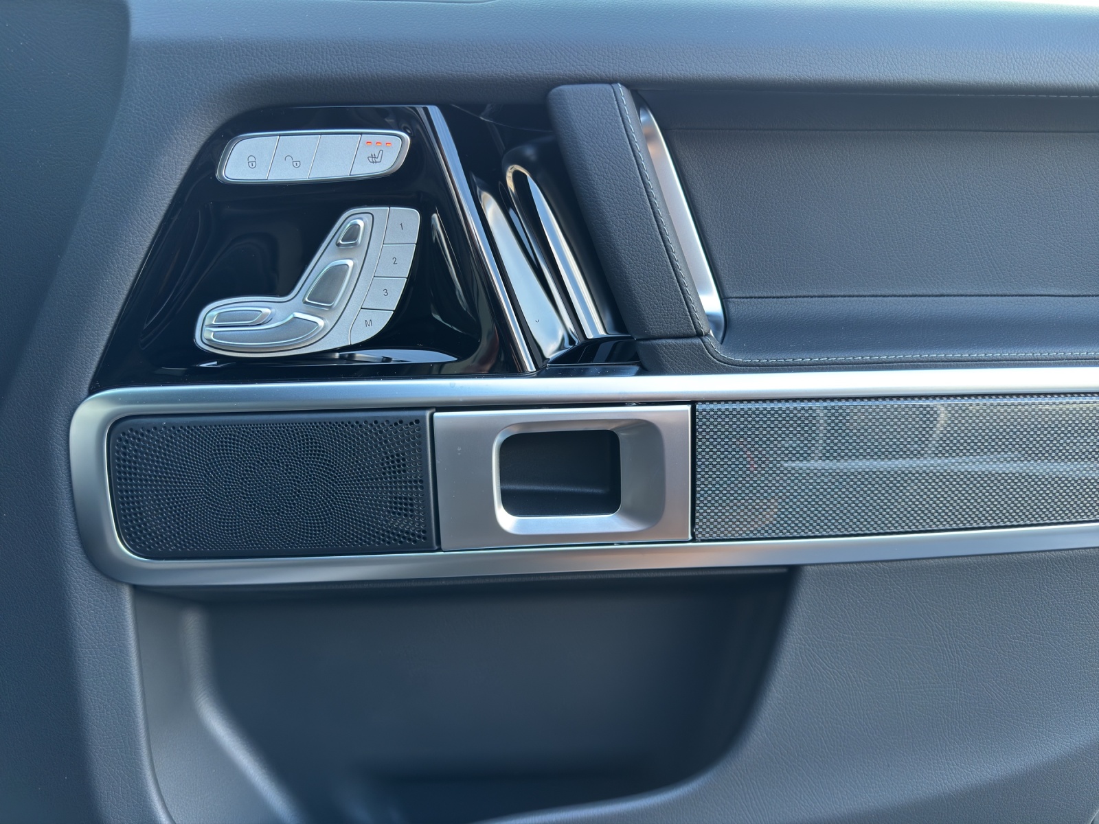 MERCEDES-BENZ G 580 EQ 116kWh - 17