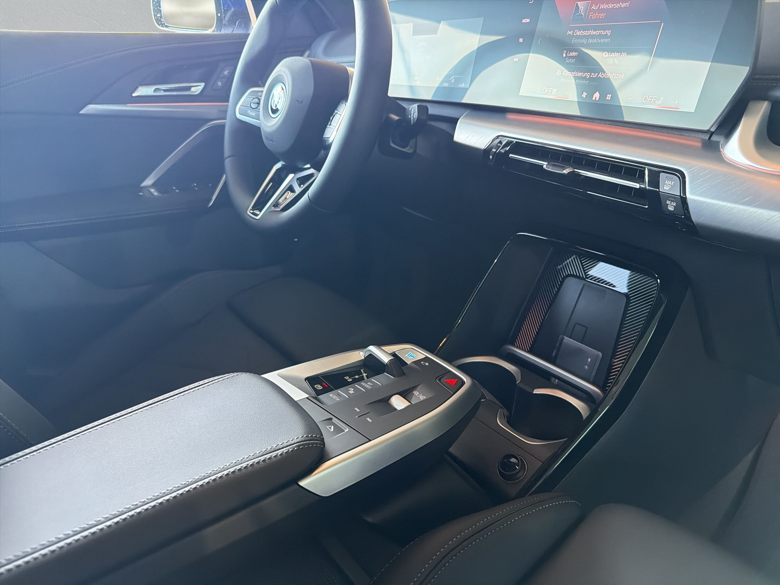 BMW iX1 xDrive 30 M Sport - 15