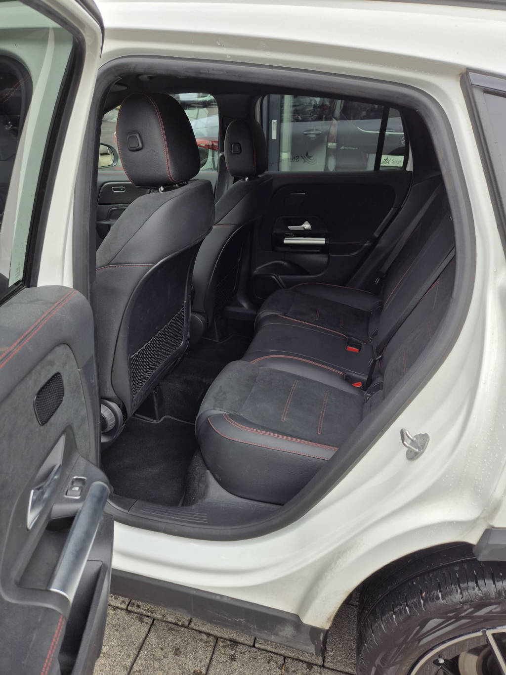 MERCEDES-BENZ GLA 200 4Matic AMG Line - 7