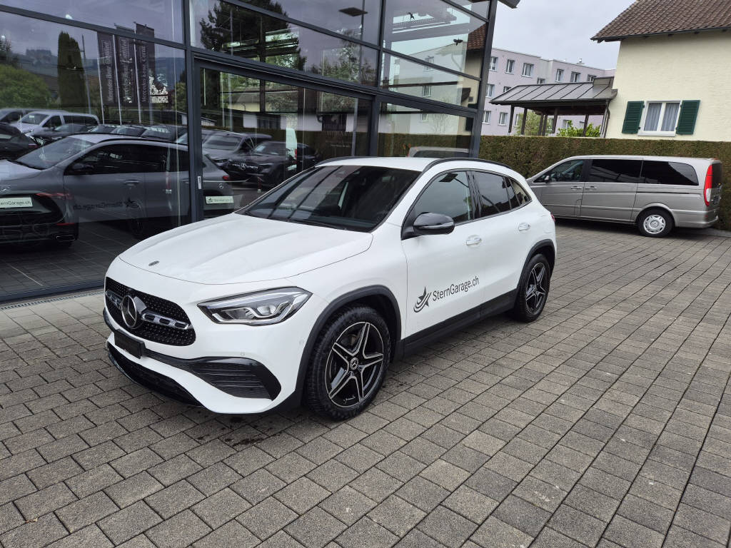 MERCEDES-BENZ GLA 200 4Matic AMG Line