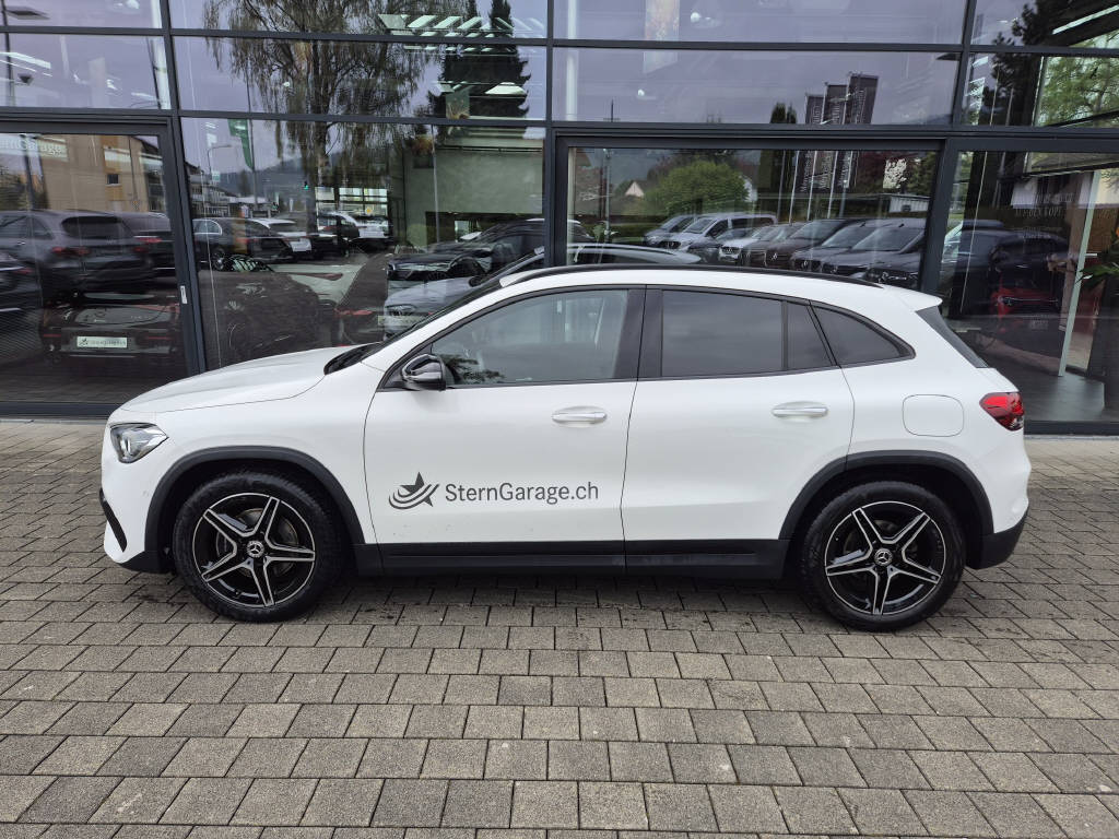MERCEDES-BENZ GLA 200 4Matic AMG Line - 2