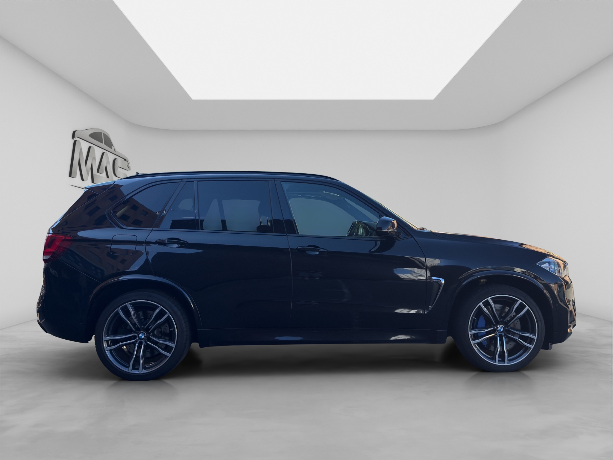 BMW X5M 9