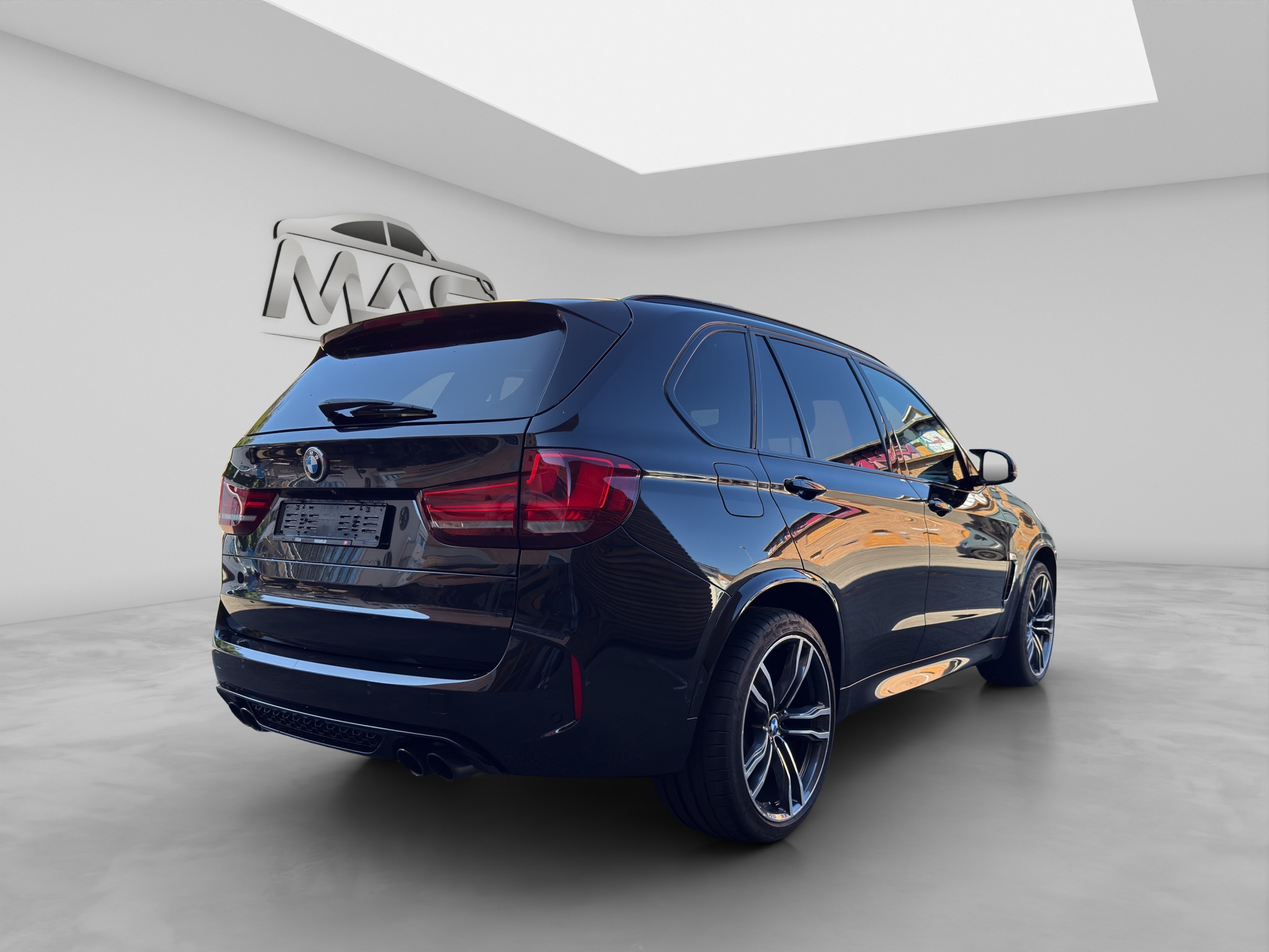 BMW X5M 8