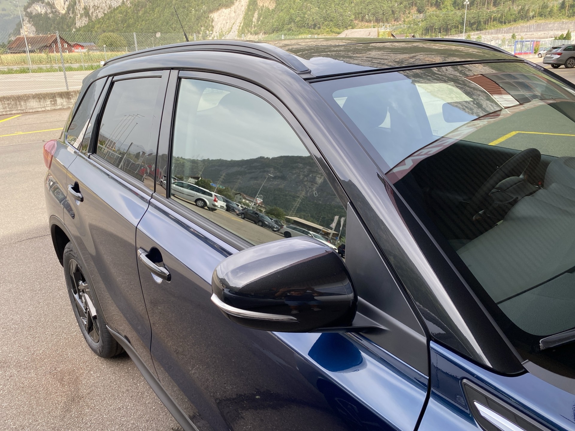 SUZUKI 1.4T Compact Top Hybrid Black Edition 4x4 - 8