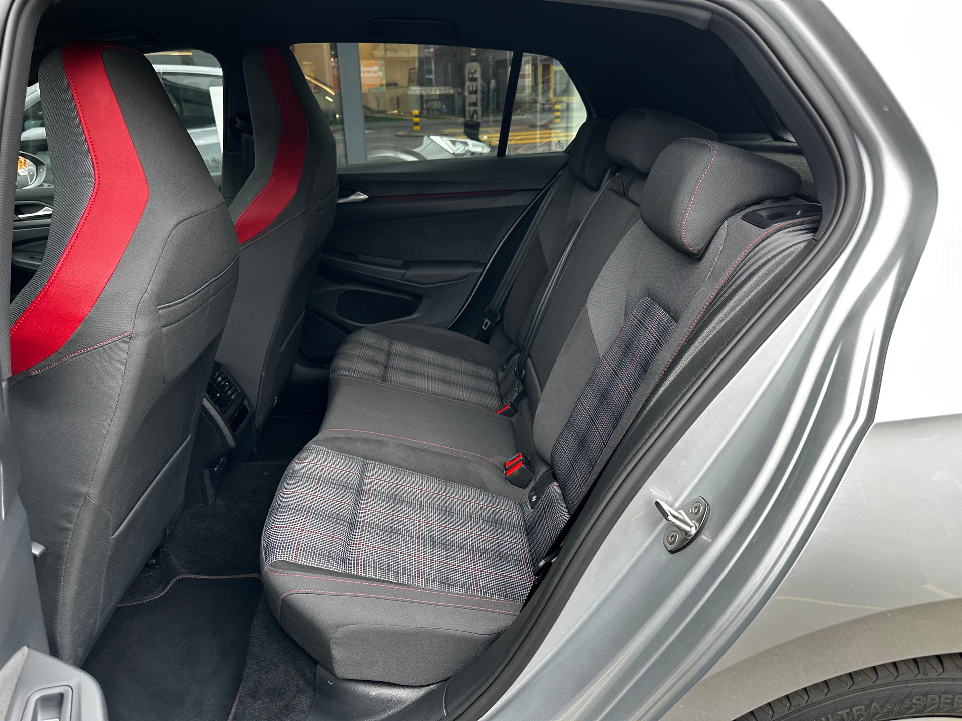 VW Golf 2.0 TSI GTI DSG - 8