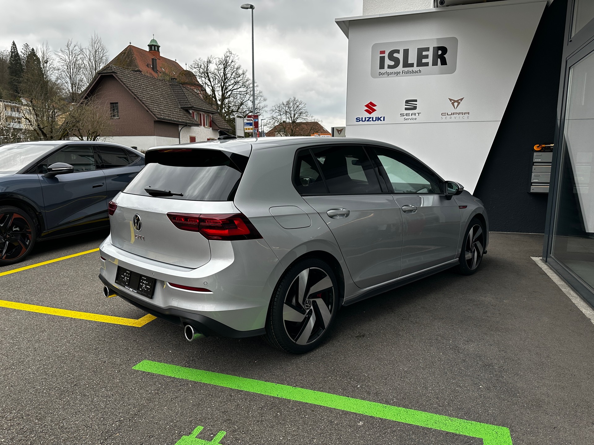 VW Golf 2.0 TSI GTI DSG - 6