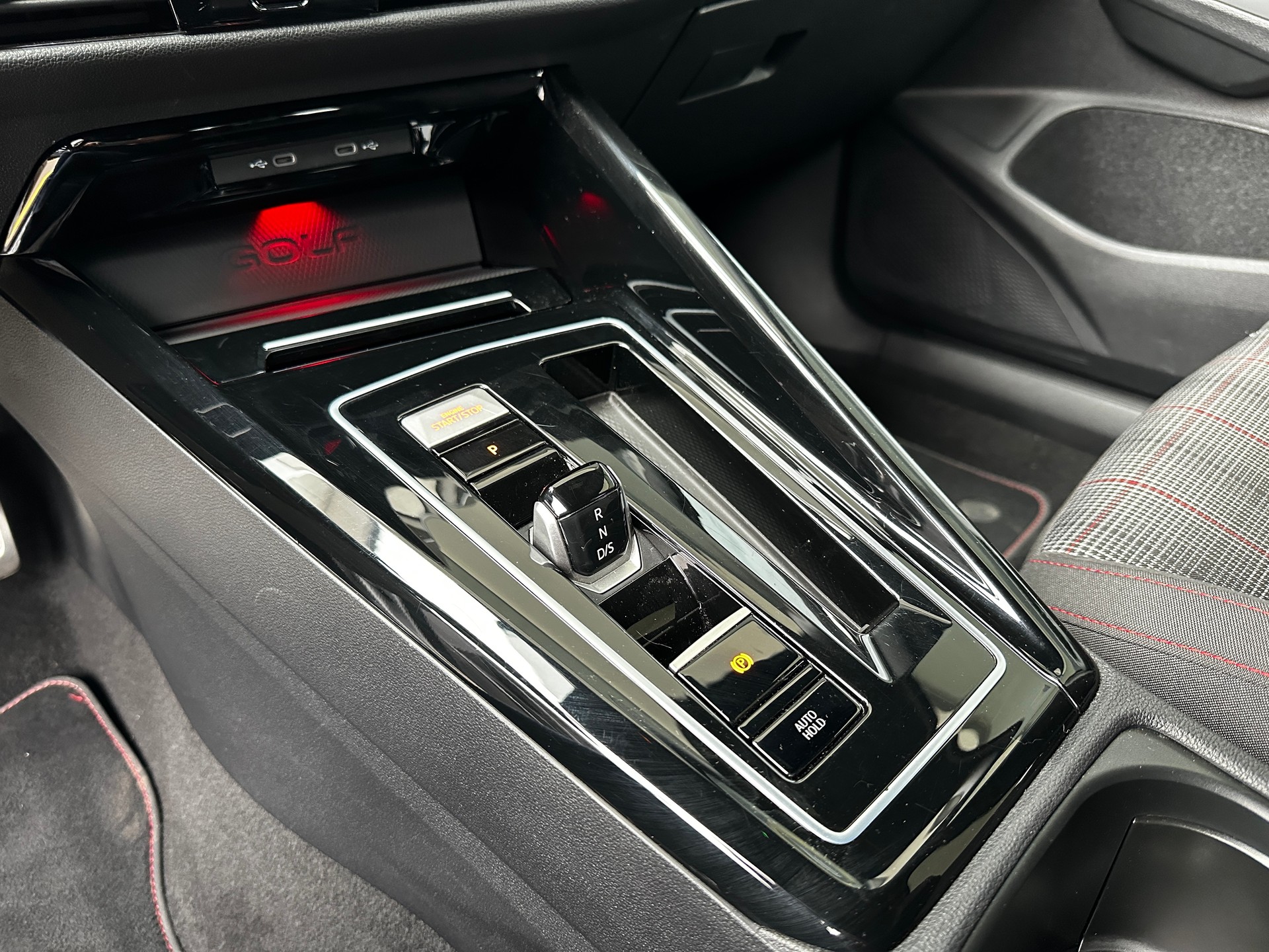 VW Golf 2.0 TSI GTI DSG - 16