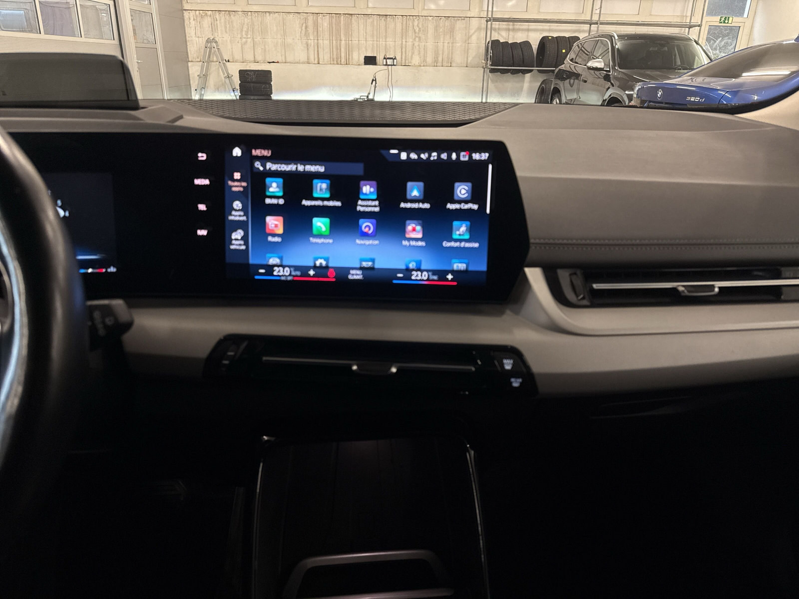 BMW 218i Active Tourer DKG - 11