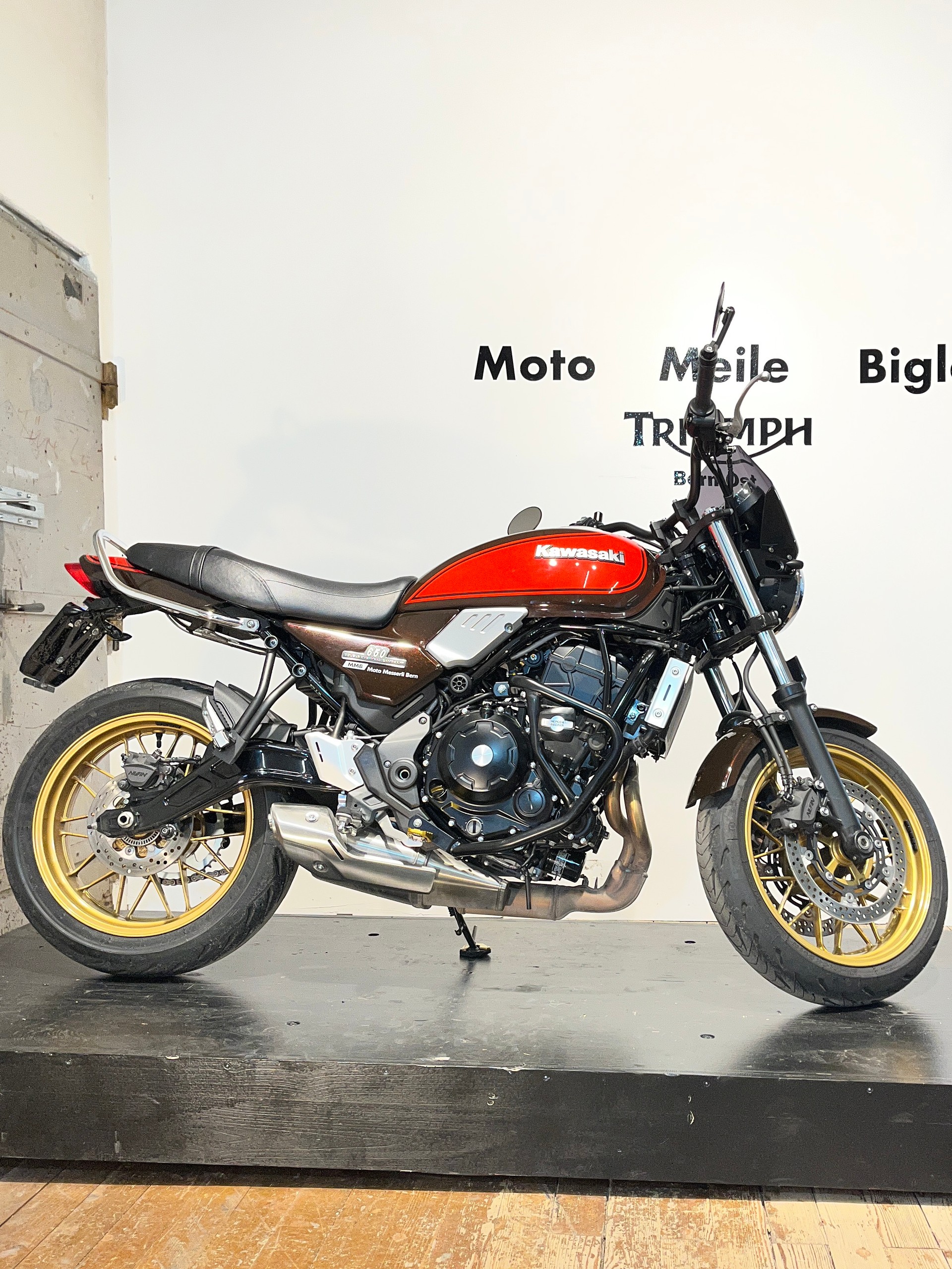 KAWASAKI Z 650 RS - 3