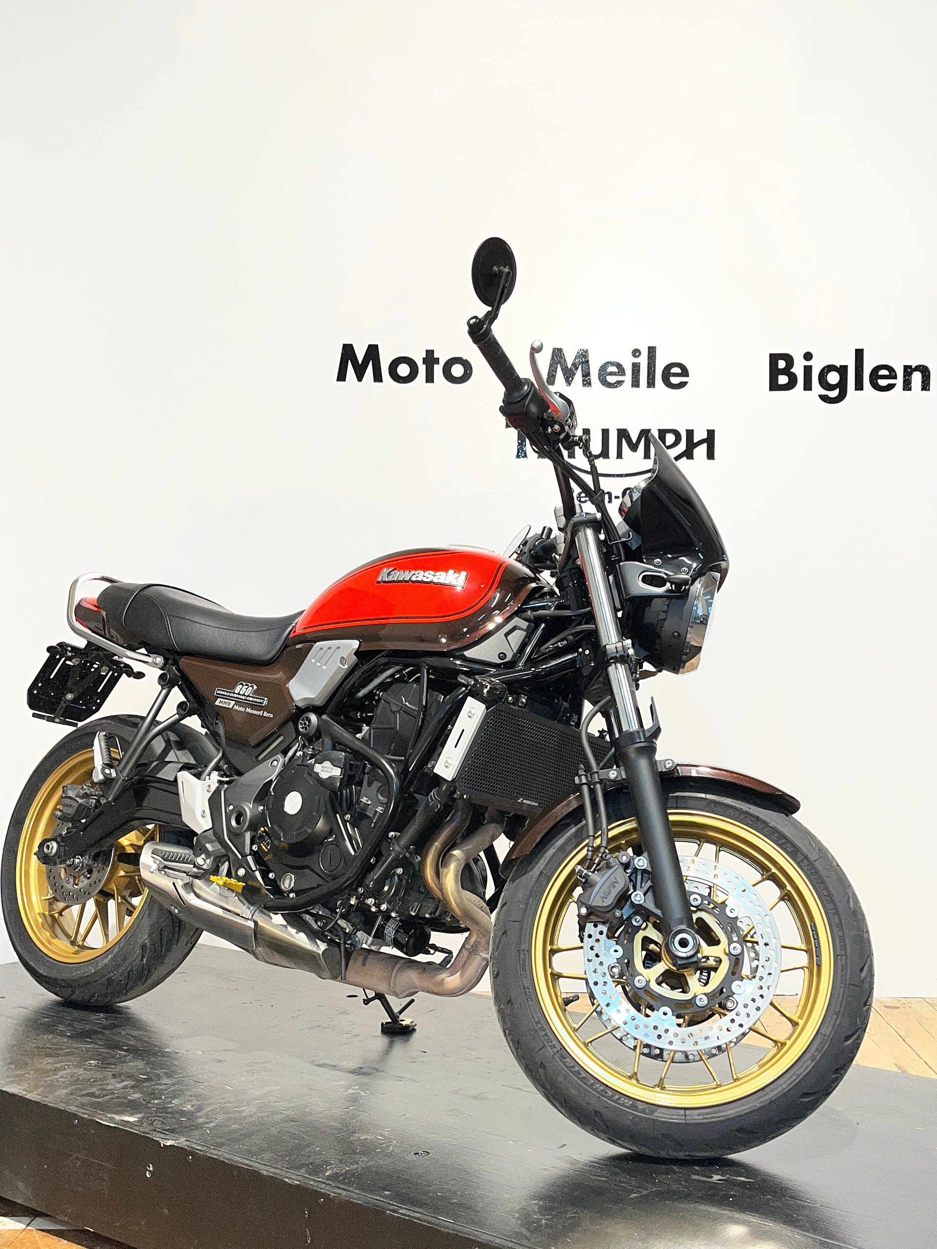 KAWASAKI Z 650 RS - 2