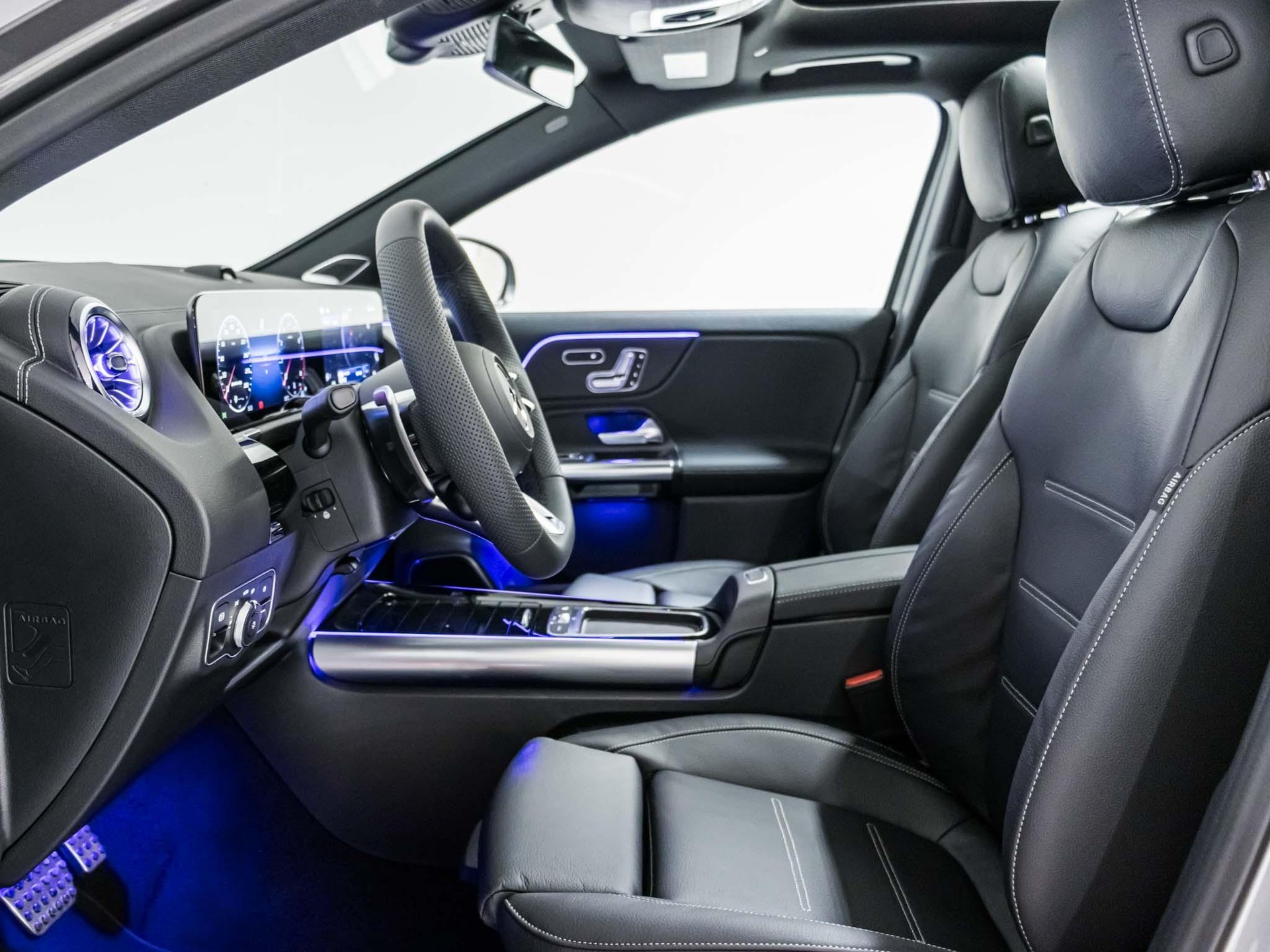 MERCEDES-BENZ GLA 45 S AMG 4MATIC+ - 7