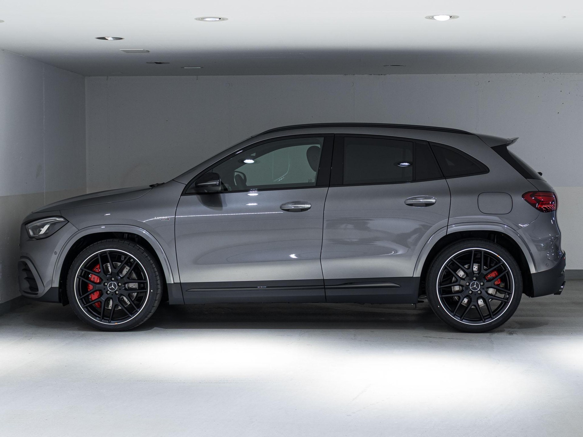 MERCEDES-BENZ GLA 45 S AMG 4MATIC+ - 5