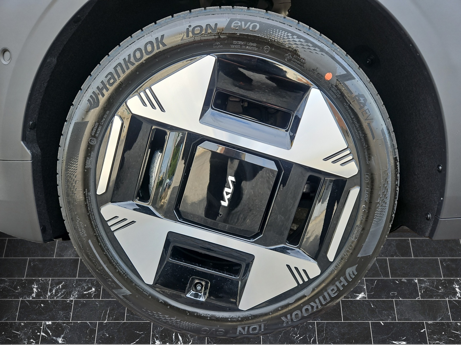 KIA EV3 81 kWh Earth+ - 11
