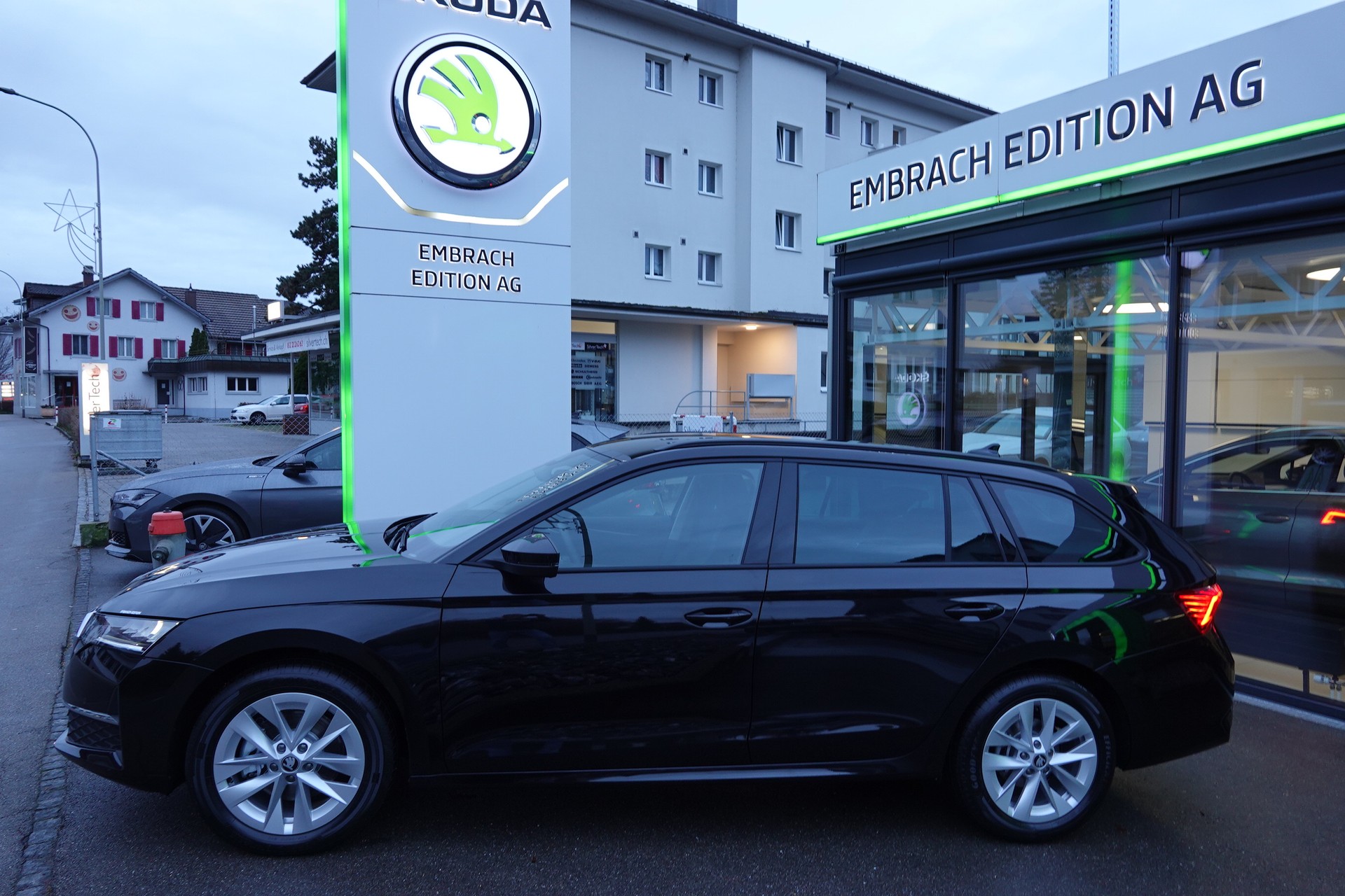 SKODA Octavia 2.0 TSI Selection 4x4 - 5