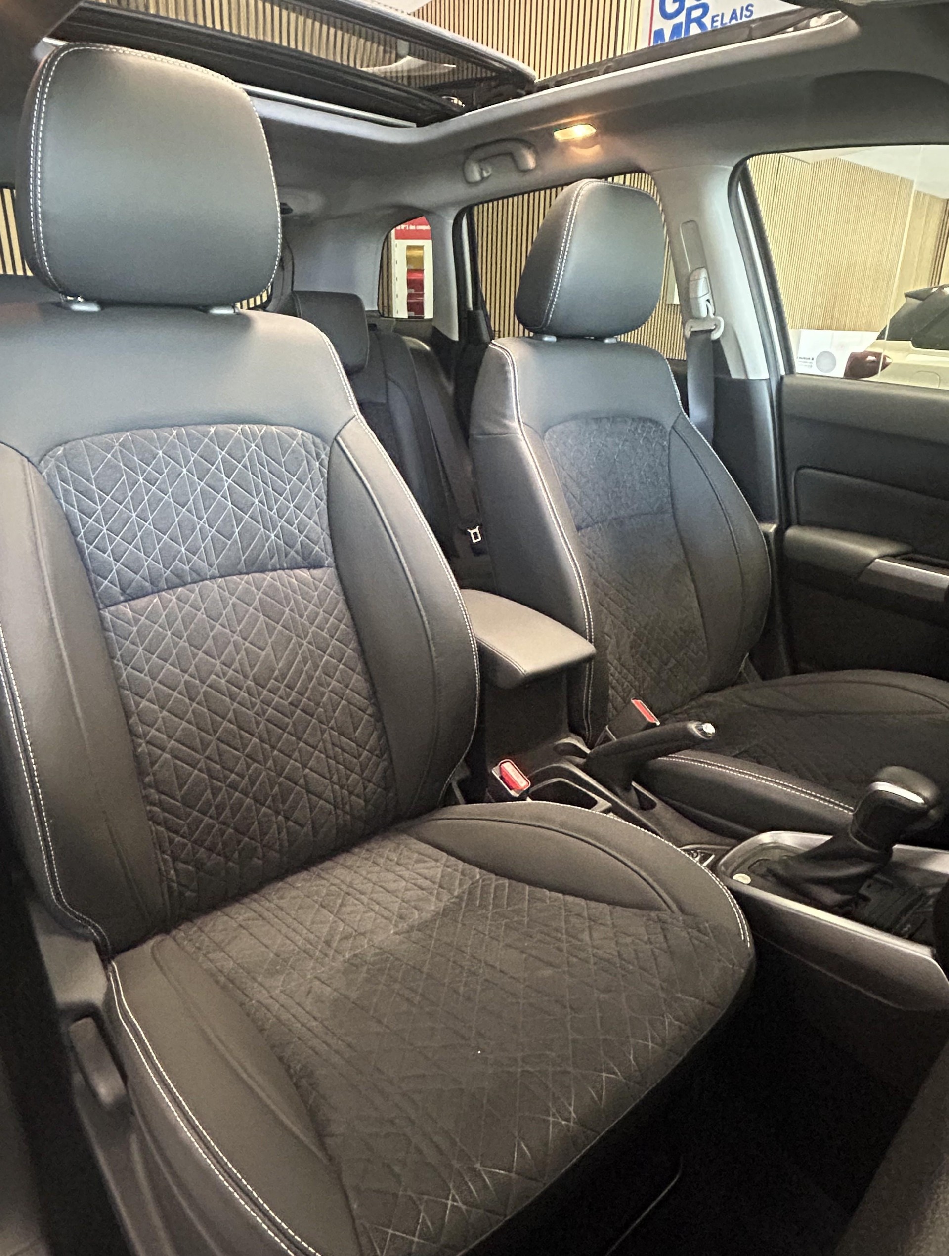 SUZUKI Vitara 1.4 T Compact Top Hybrid 4x4 - 17