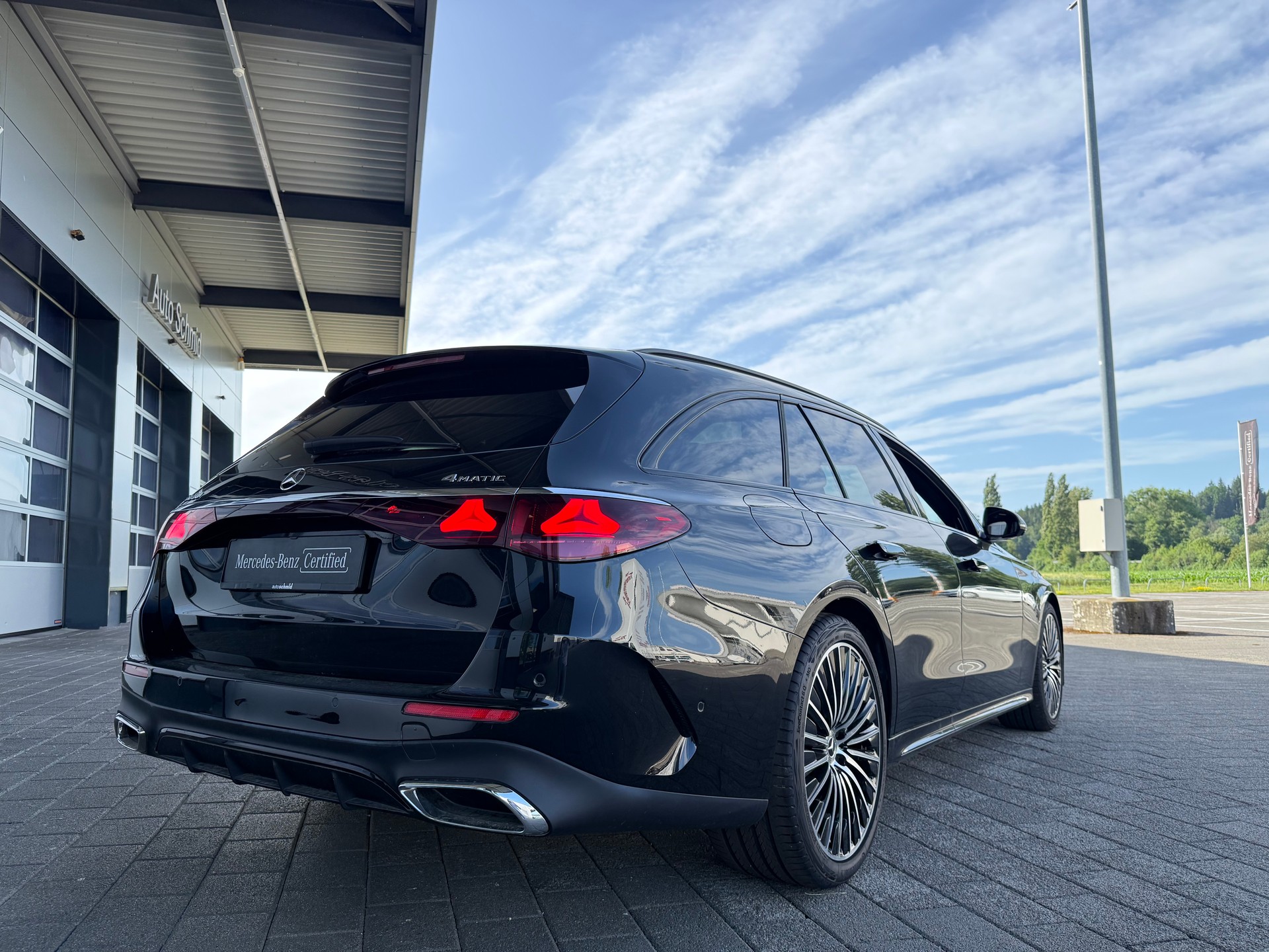 MERCEDES-BENZ E 200 AMG Line T 9G-Tronic 4Matic - 2