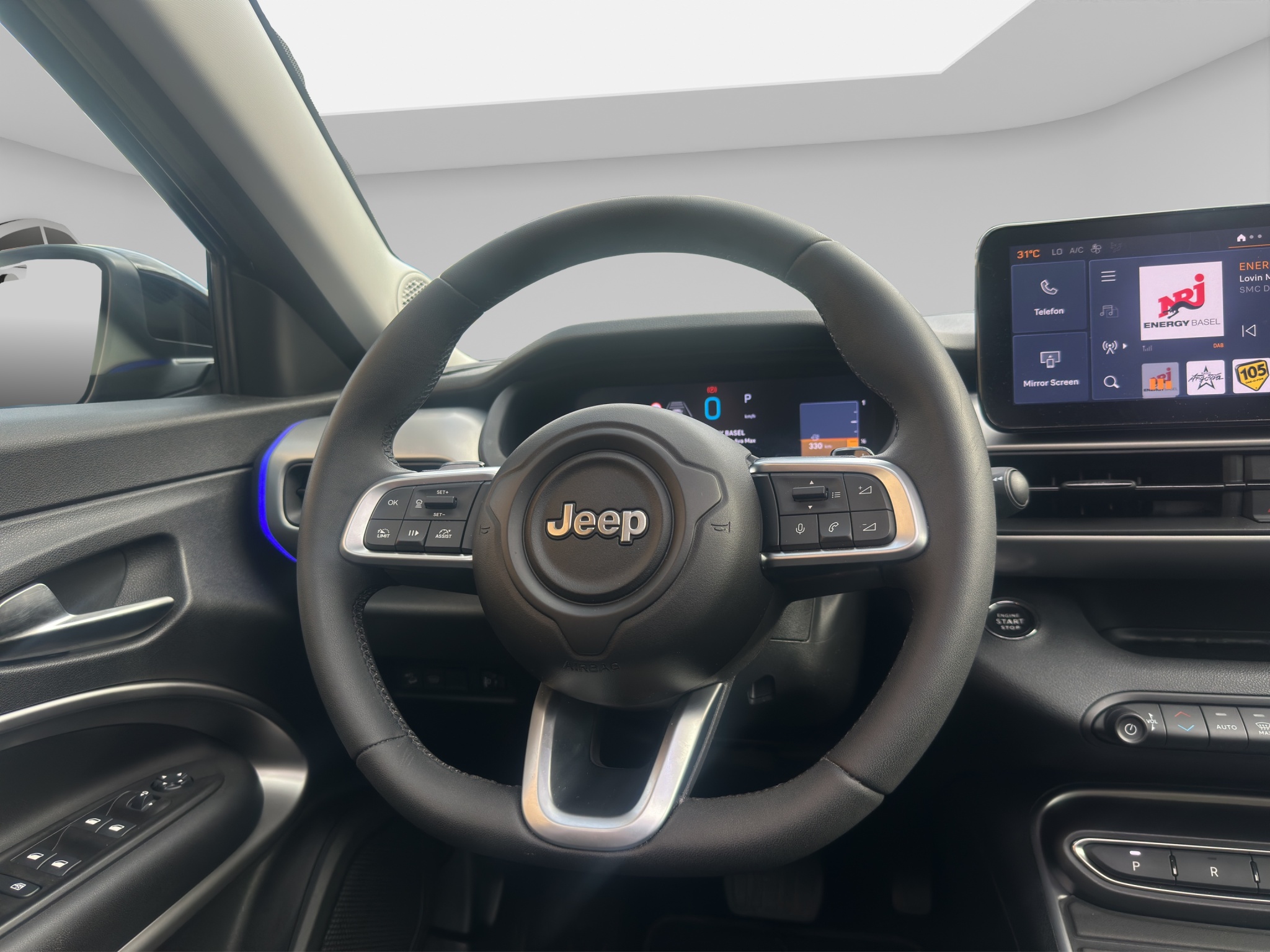 JEEP AVENGER 10