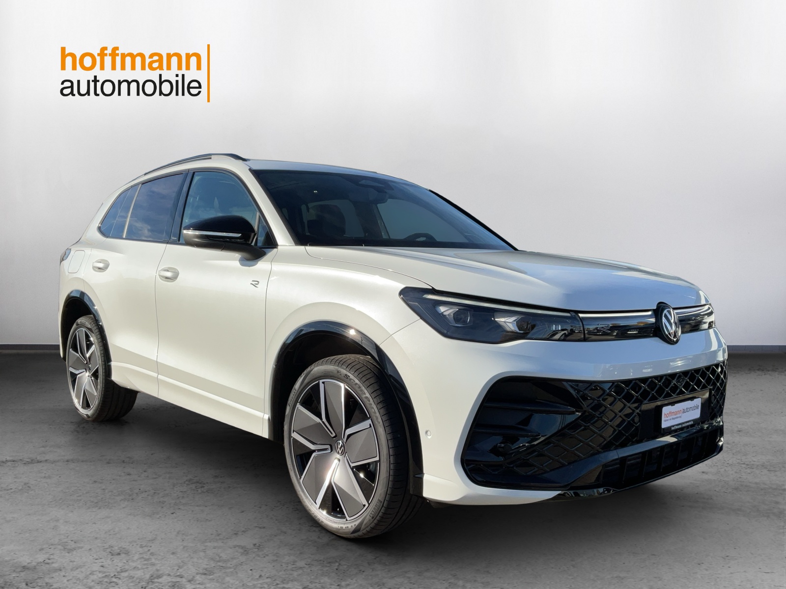 VW Tiguan 2.0 TDI SCR R-Line 4Motion DSG - 3