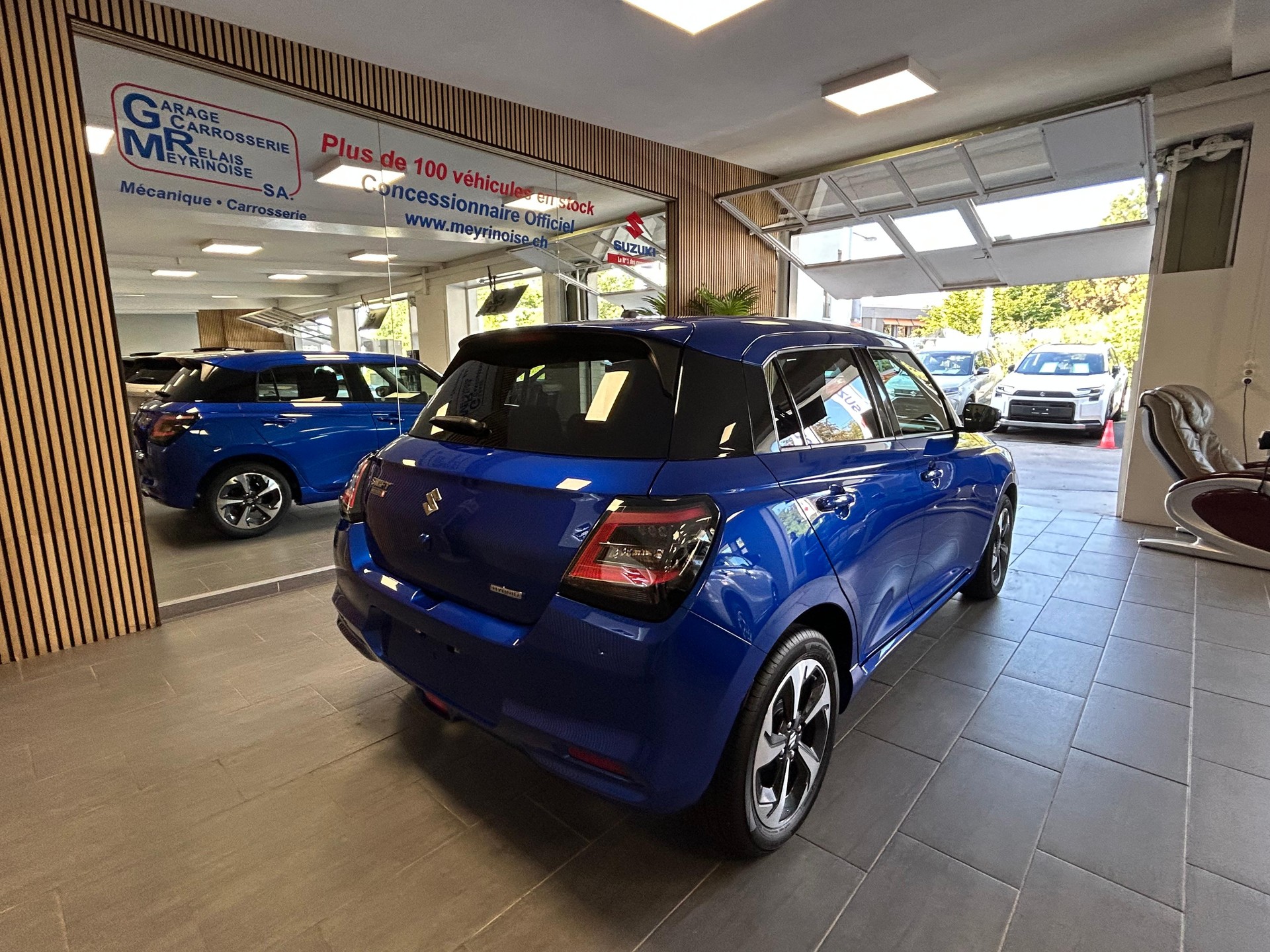 SUZUKI Swift 1.2 Compact Top Hybrid - 7