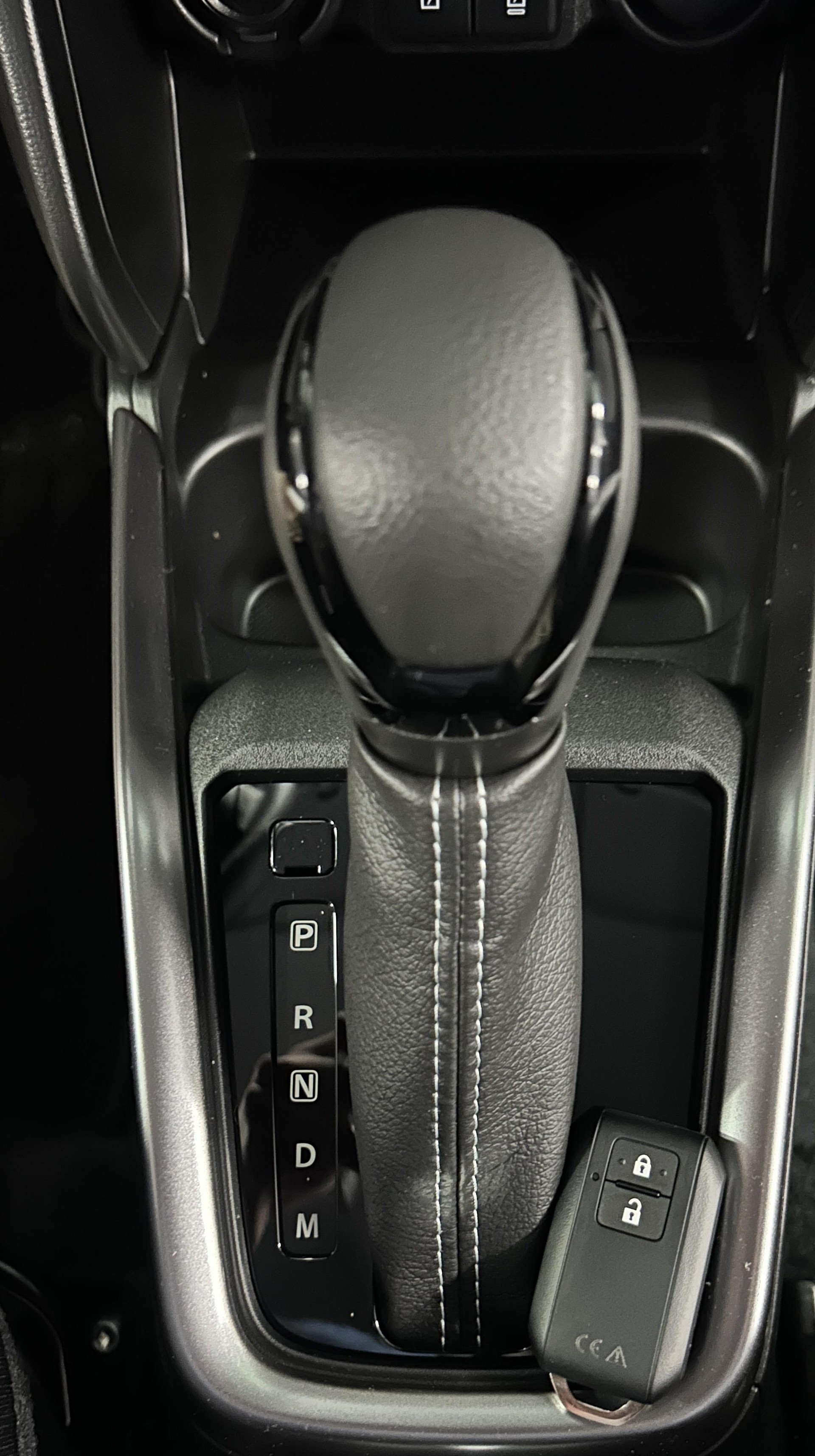 SUZUKI Swift 1.2 Compact Top Hybrid - 10