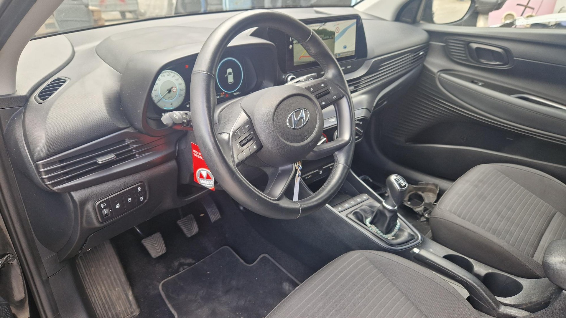 HYUNDAI i20 1.0 T-GDi Amplia - 11