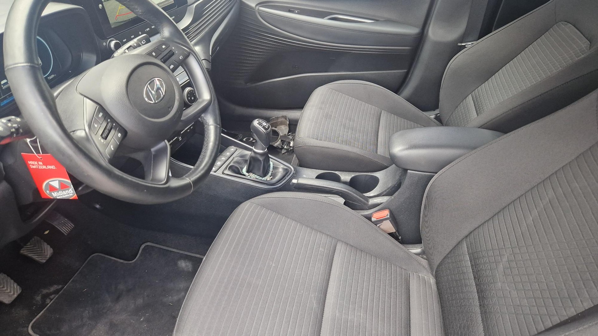 HYUNDAI i20 1.0 T-GDi Amplia - 8