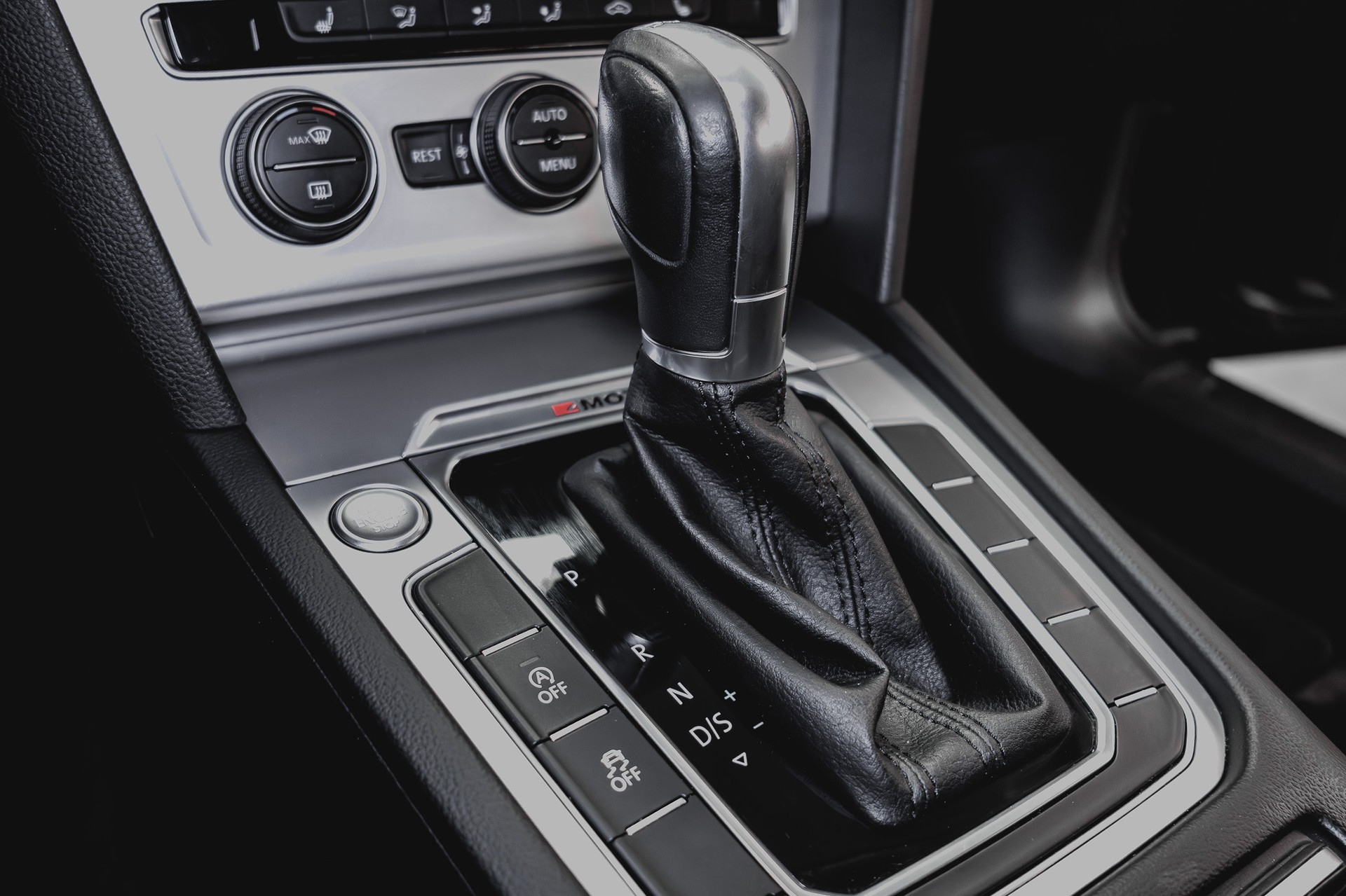 VW Passat Variant 2.0 TDI BMT Comfortline DSG 4Motion - 16