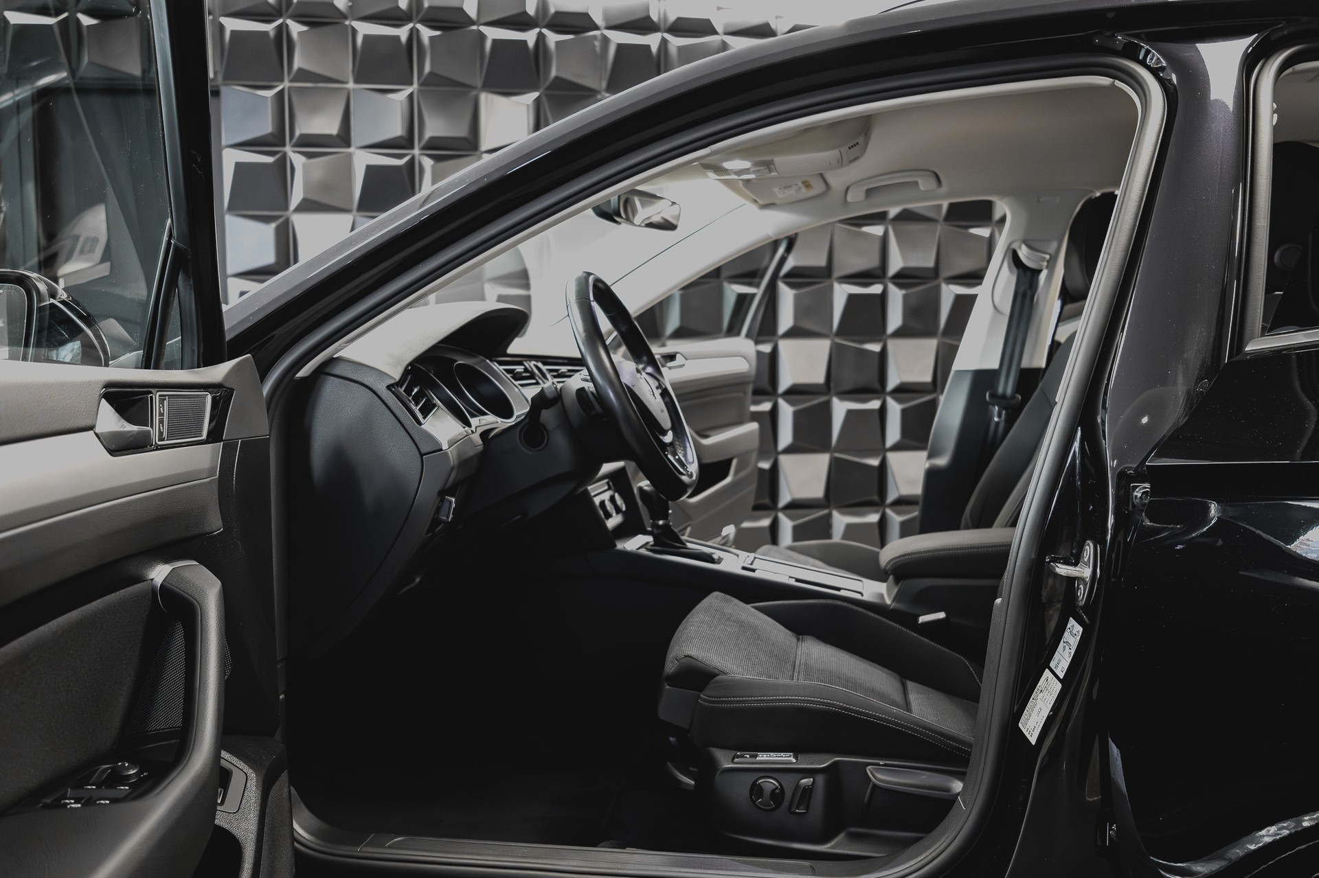 VW Passat Variant 2.0 TDI BMT Comfortline DSG 4Motion - 8