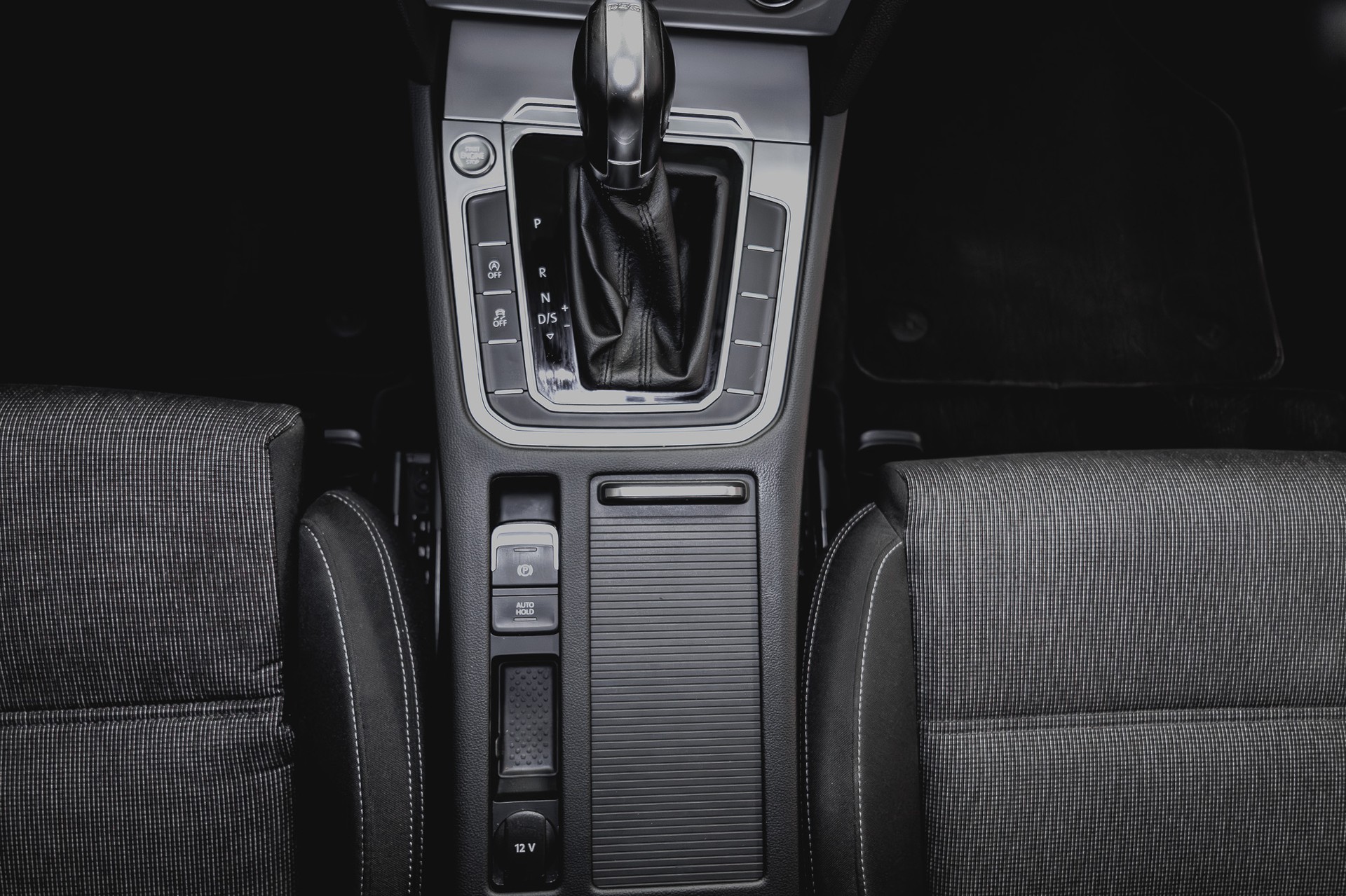 VW Passat Variant 2.0 TDI BMT Comfortline DSG 4Motion - 20