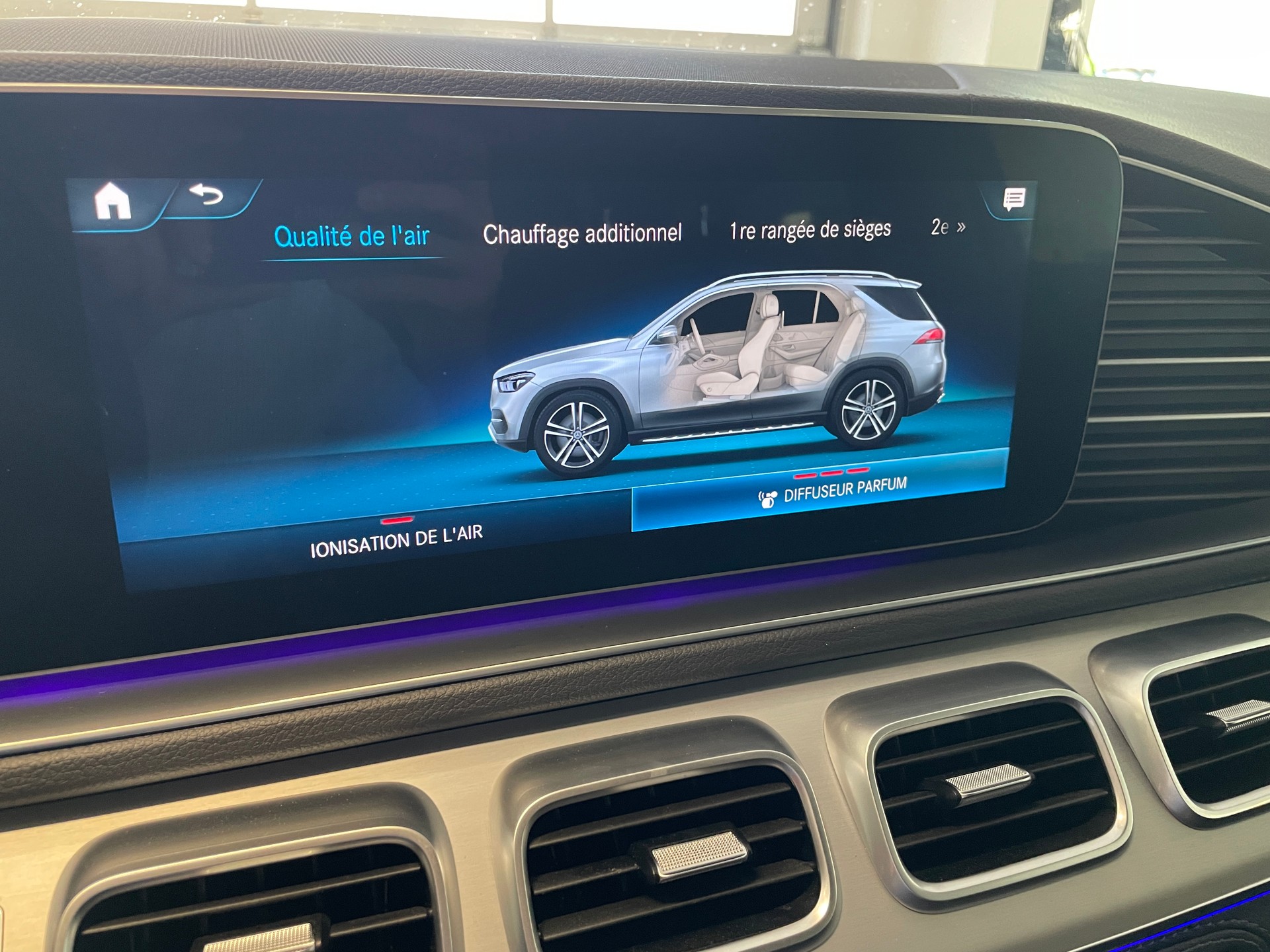 MERCEDES-BENZ GLE 450 4Matic AMG Line 9G-Tronic - 24