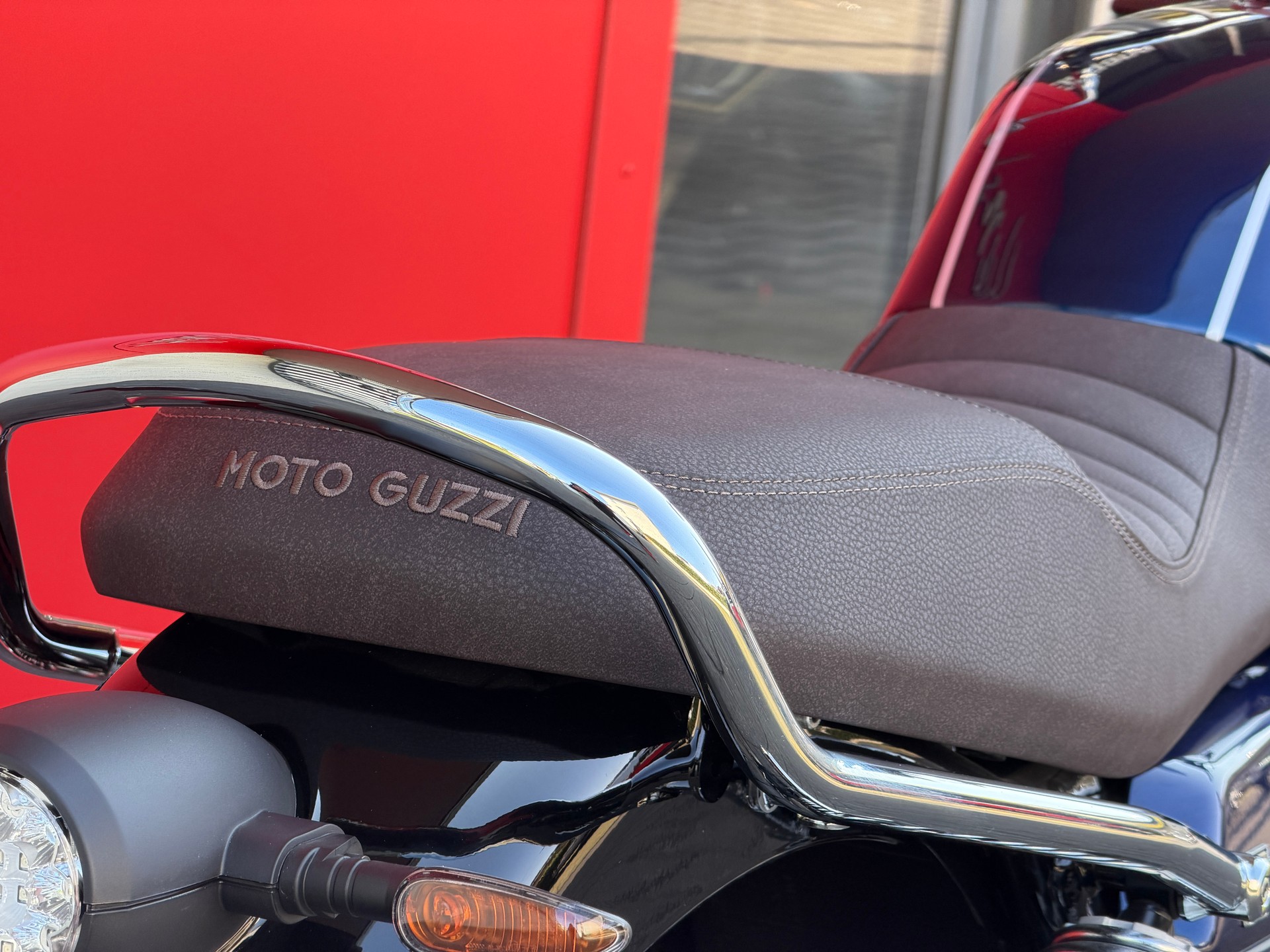 MOTO GUZZI V7 IV 850 Special - 7
