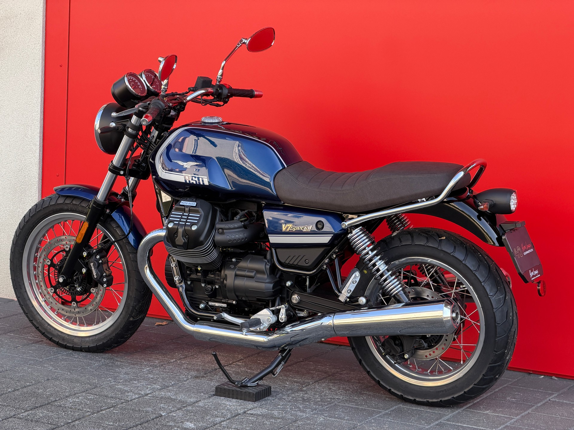 MOTO GUZZI V7 IV 850 Special - 15