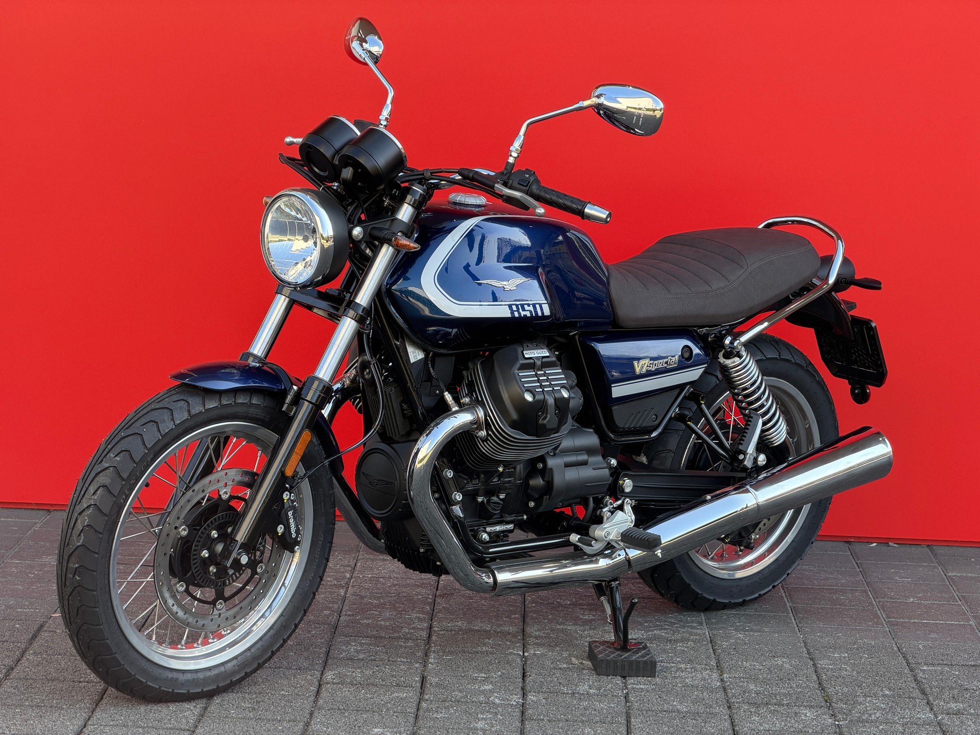 MOTO GUZZI V7 IV 850 Special - 2