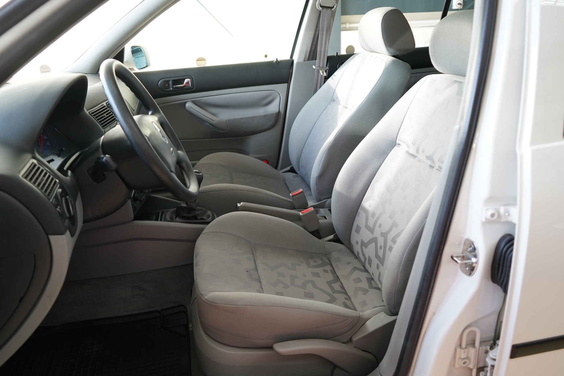 VW Golf 1.4 Comfortline - 21