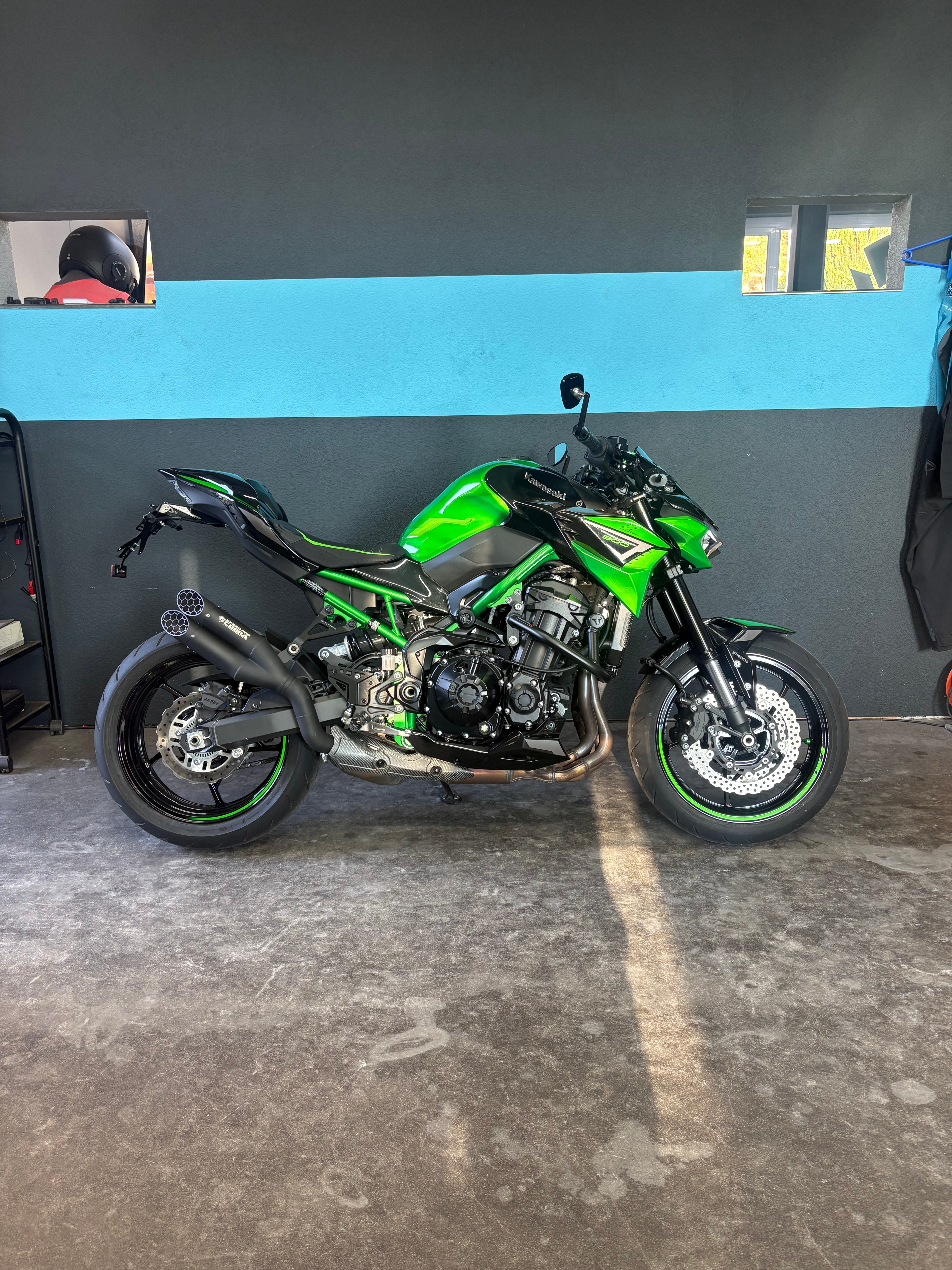 KAWASAKI Z 900