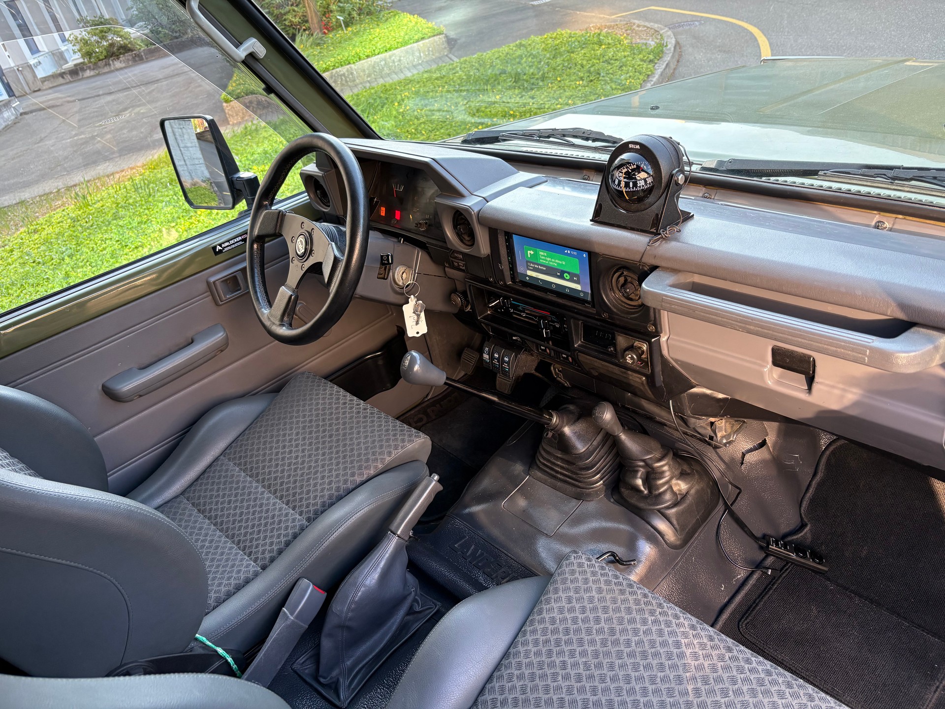 TOYOTA Land Cruiser 400 Hdt Long 4.2D - 9