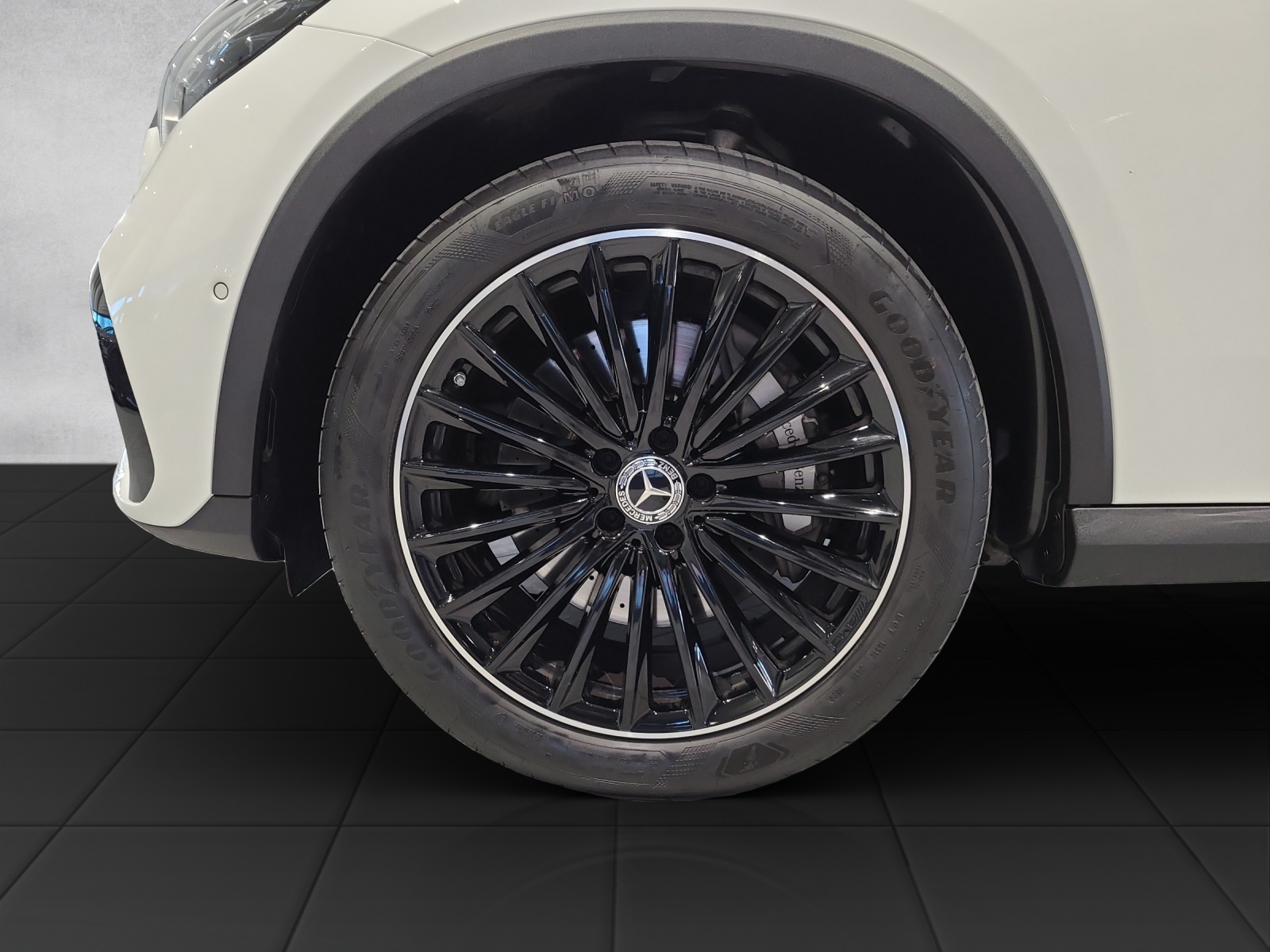 MERCEDES-BENZ GLC 220 d AMG Line 4M X254 - 2