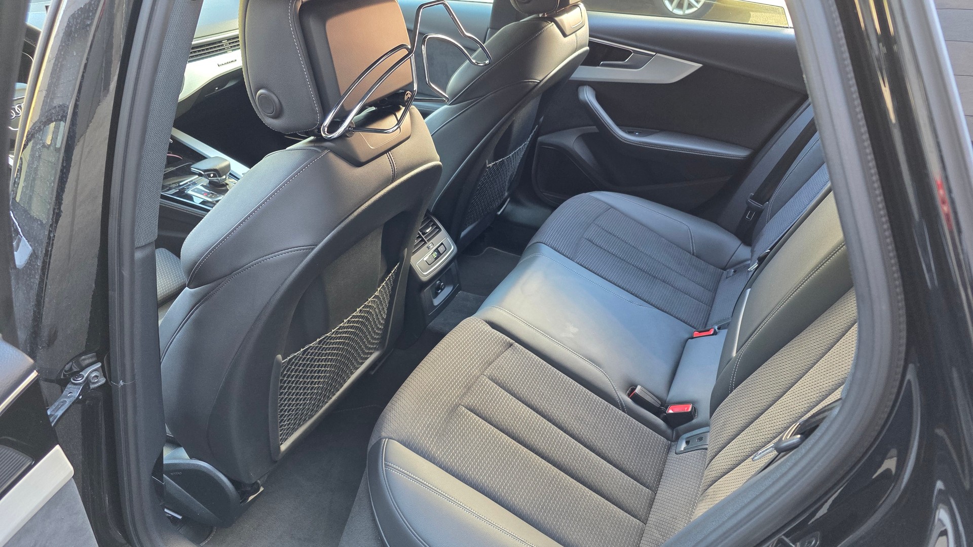 AUDI A4 Avant 40 TDI advanced Attraction quattro S-tronic - 12