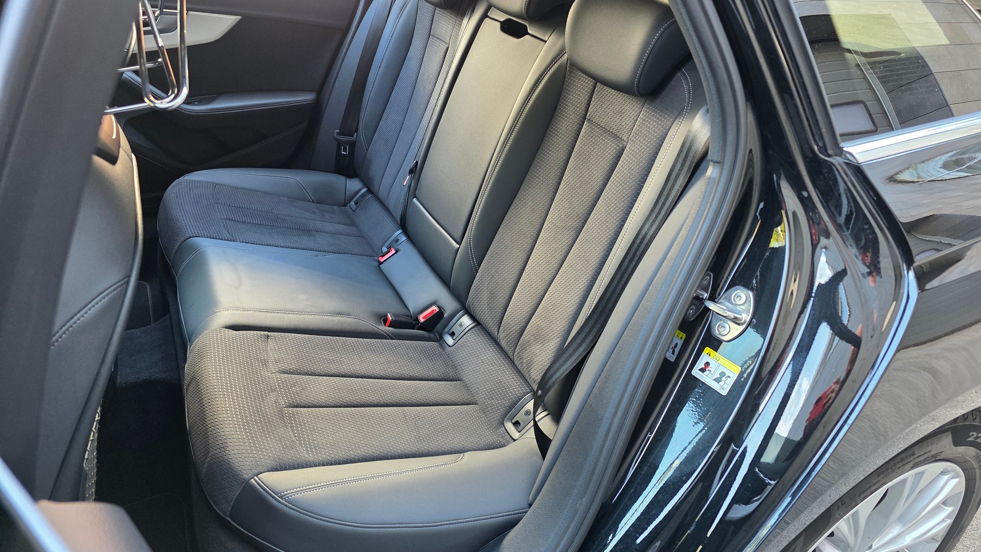 AUDI A4 Avant 40 TDI advanced Attraction quattro S-tronic - 11