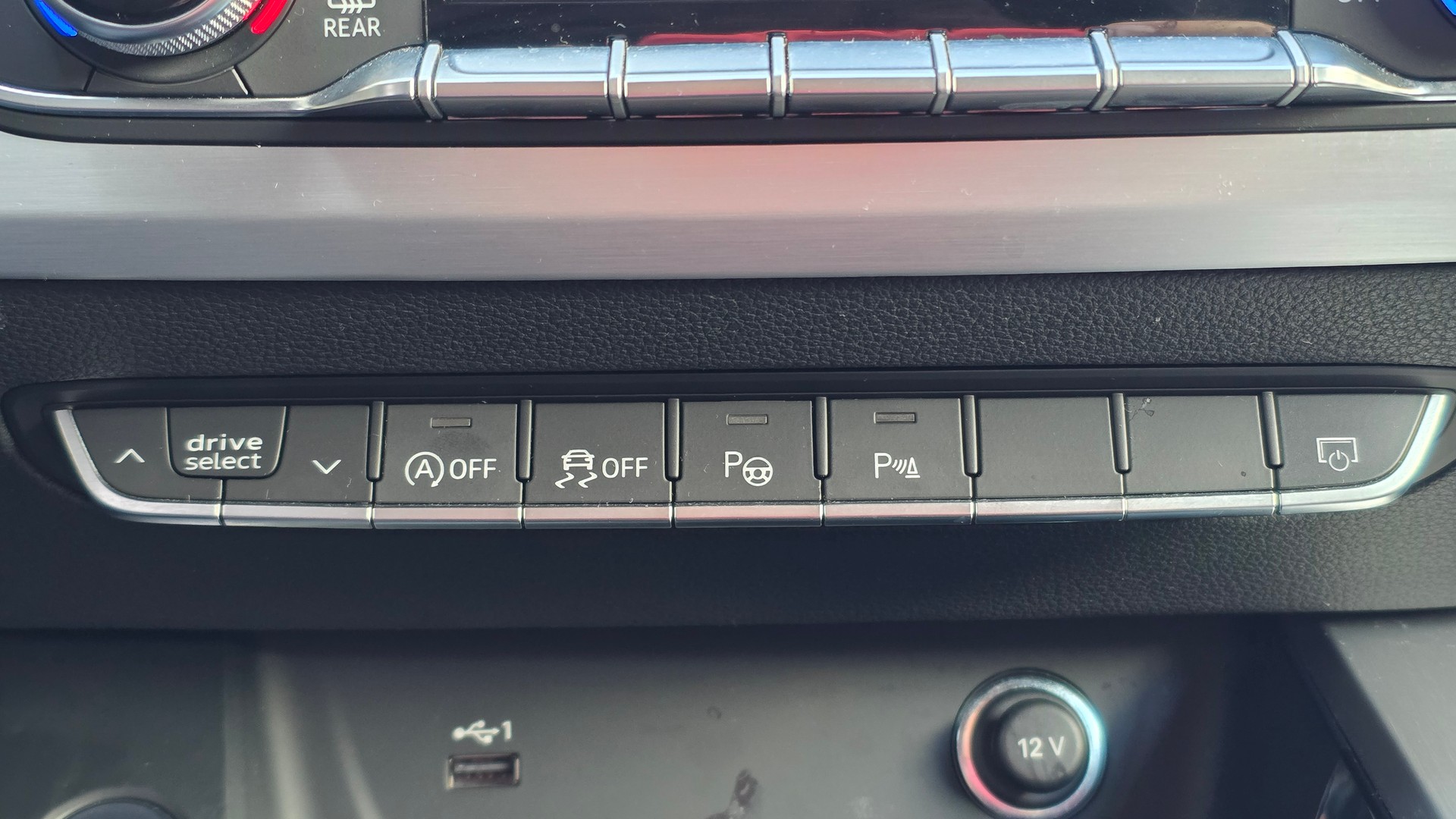 AUDI A4 Avant 40 TDI advanced Attraction quattro S-tronic - 29