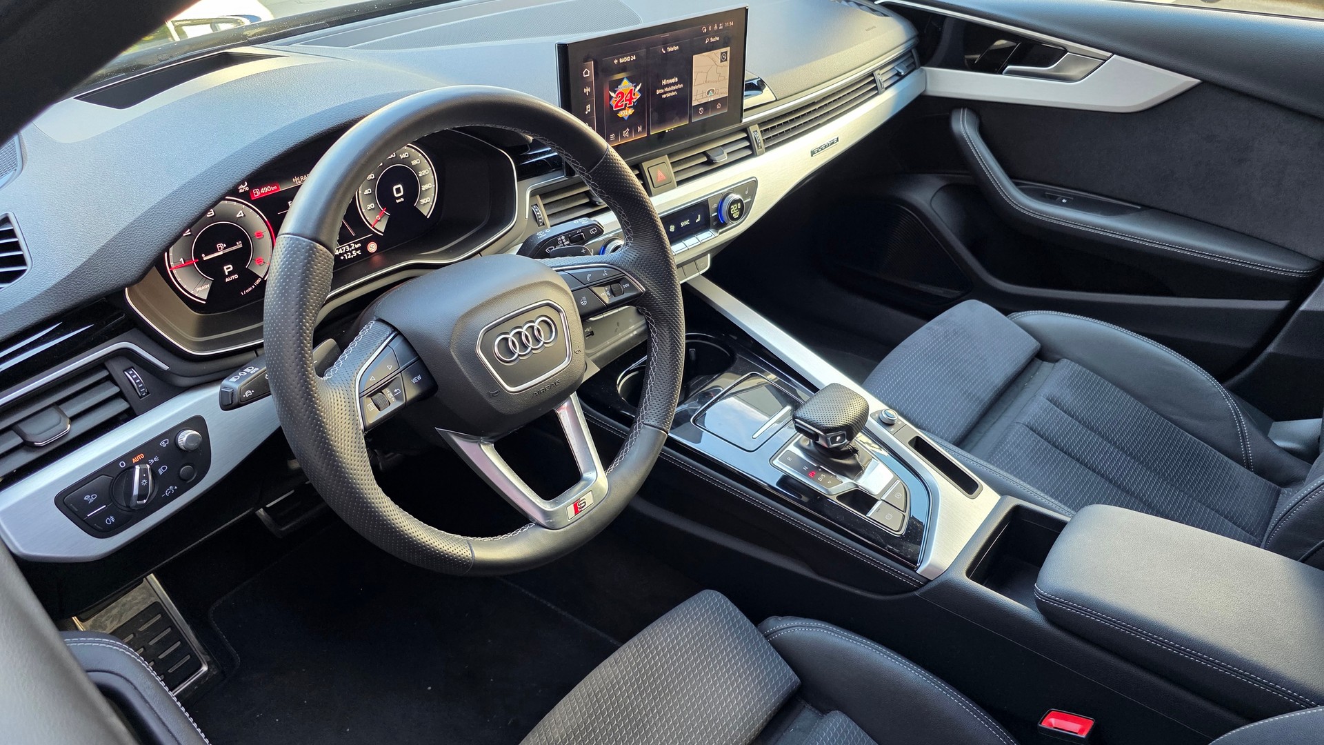 AUDI A4 Avant 40 TDI advanced Attraction quattro S-tronic - 17