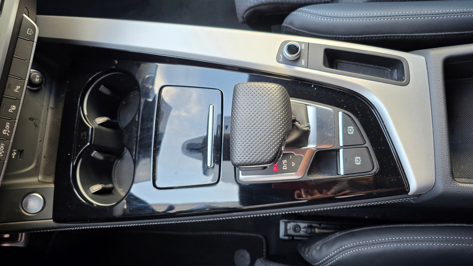 AUDI A4 Avant 40 TDI advanced Attraction quattro S-tronic - 30