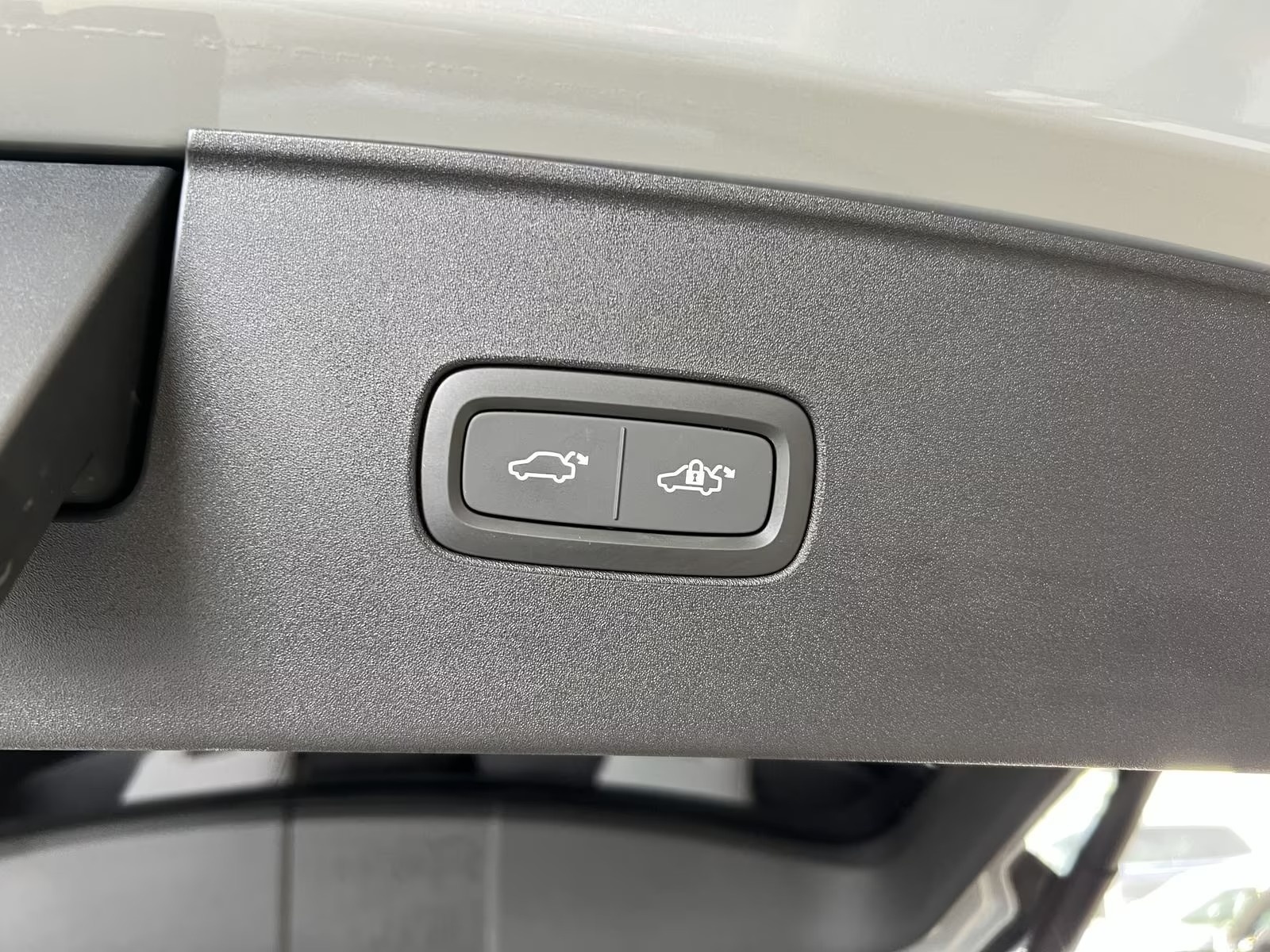 VOLVO EX90 Twin Performance 111 kWh Ultra AWD - 22